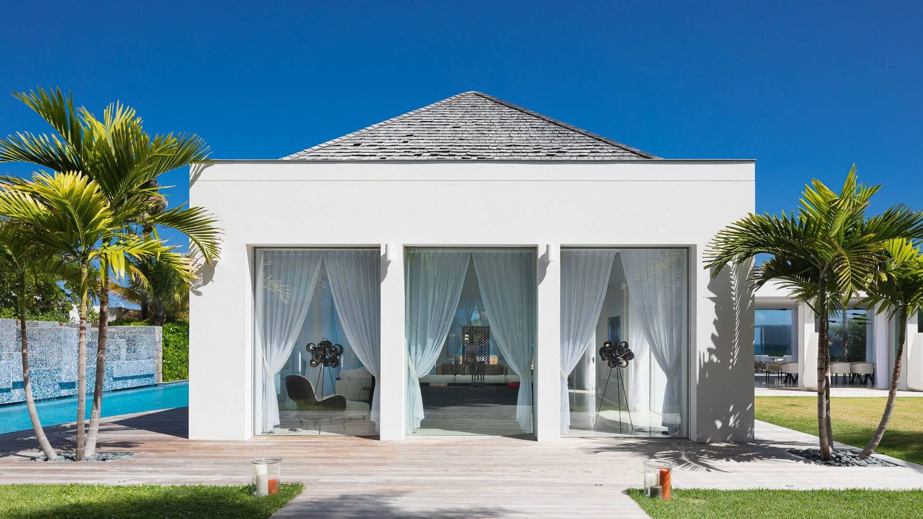 Ana Flamands villa photo.