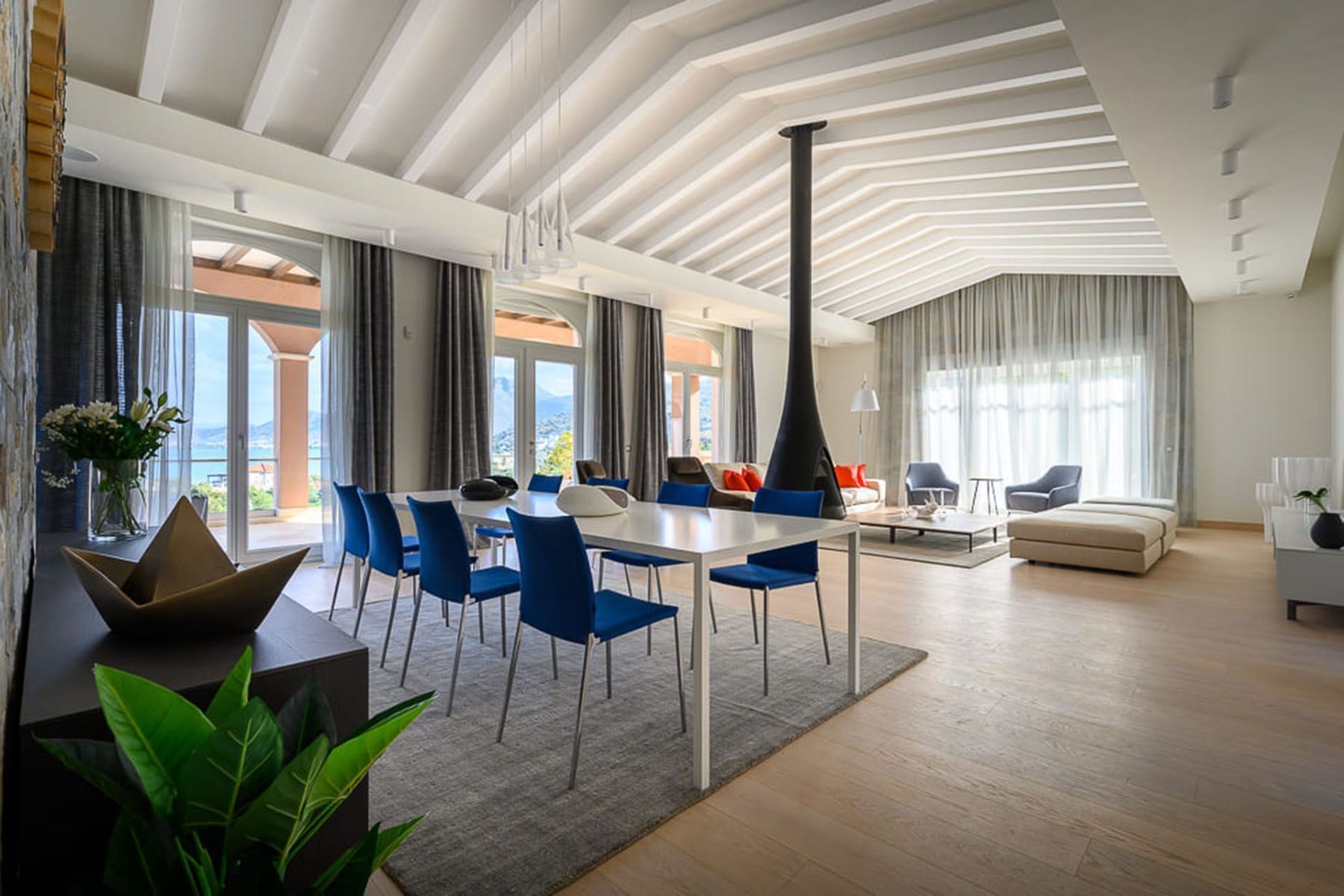 Panorama villa photo.
