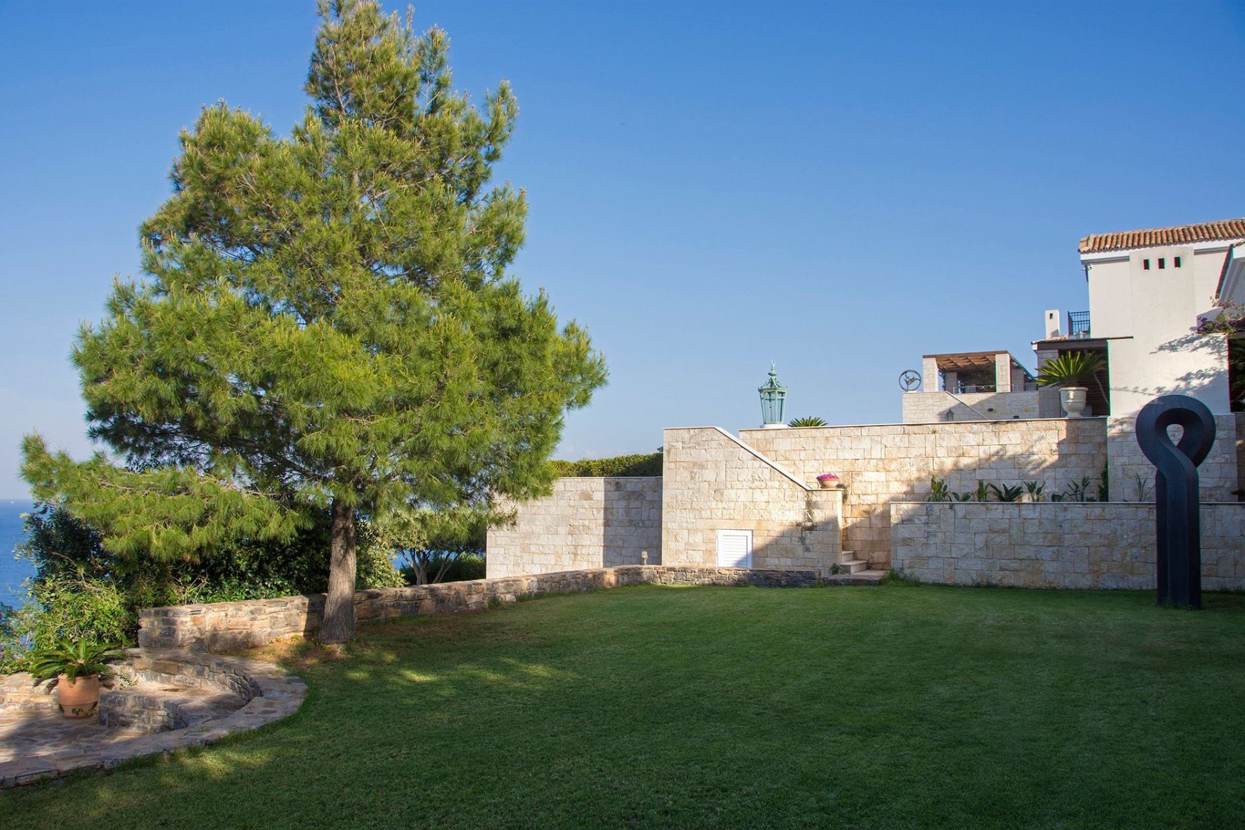 Palace villa photo.