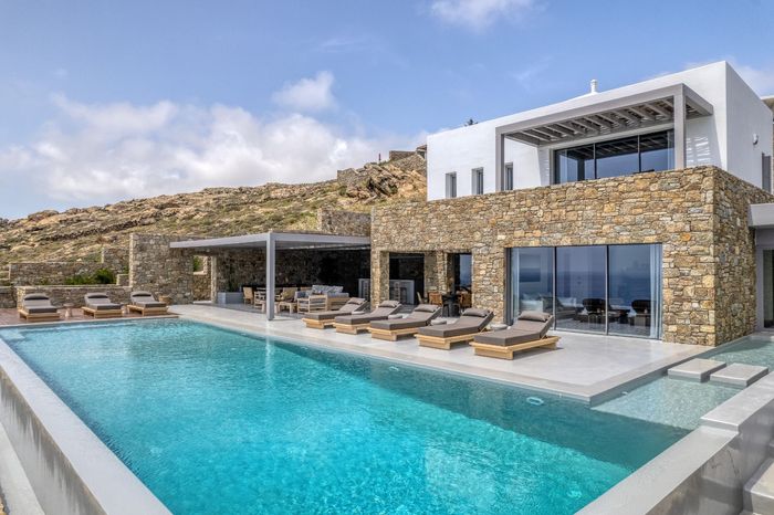 Martini villa photo.