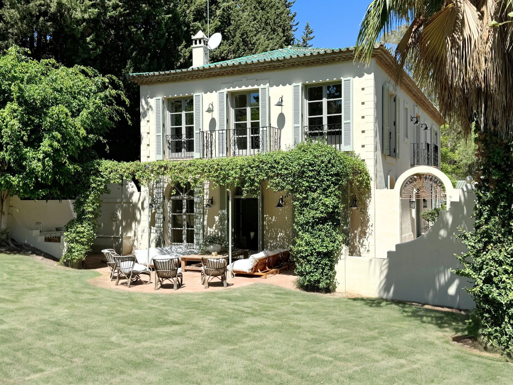 Chateau Delice villa photo.