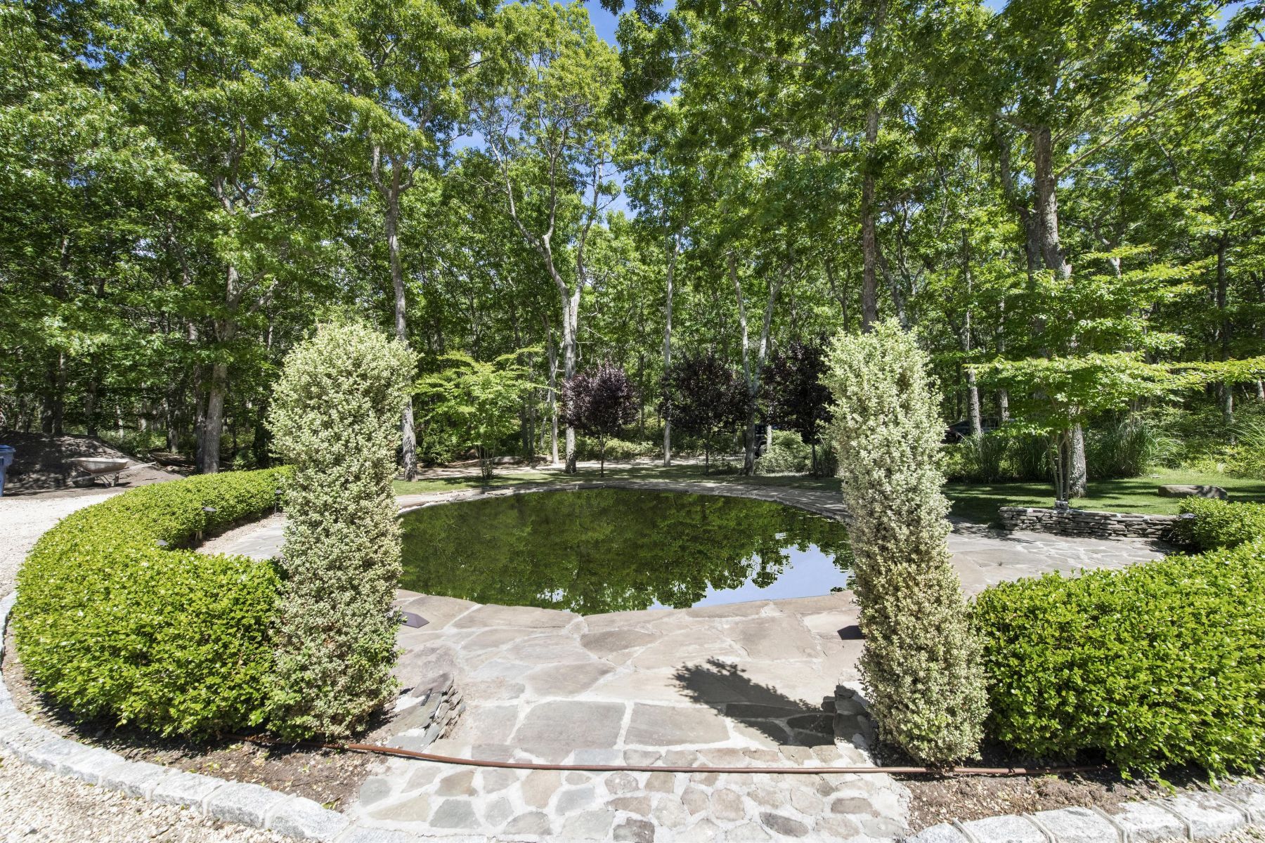 Southampton Extraordinary villa photo.