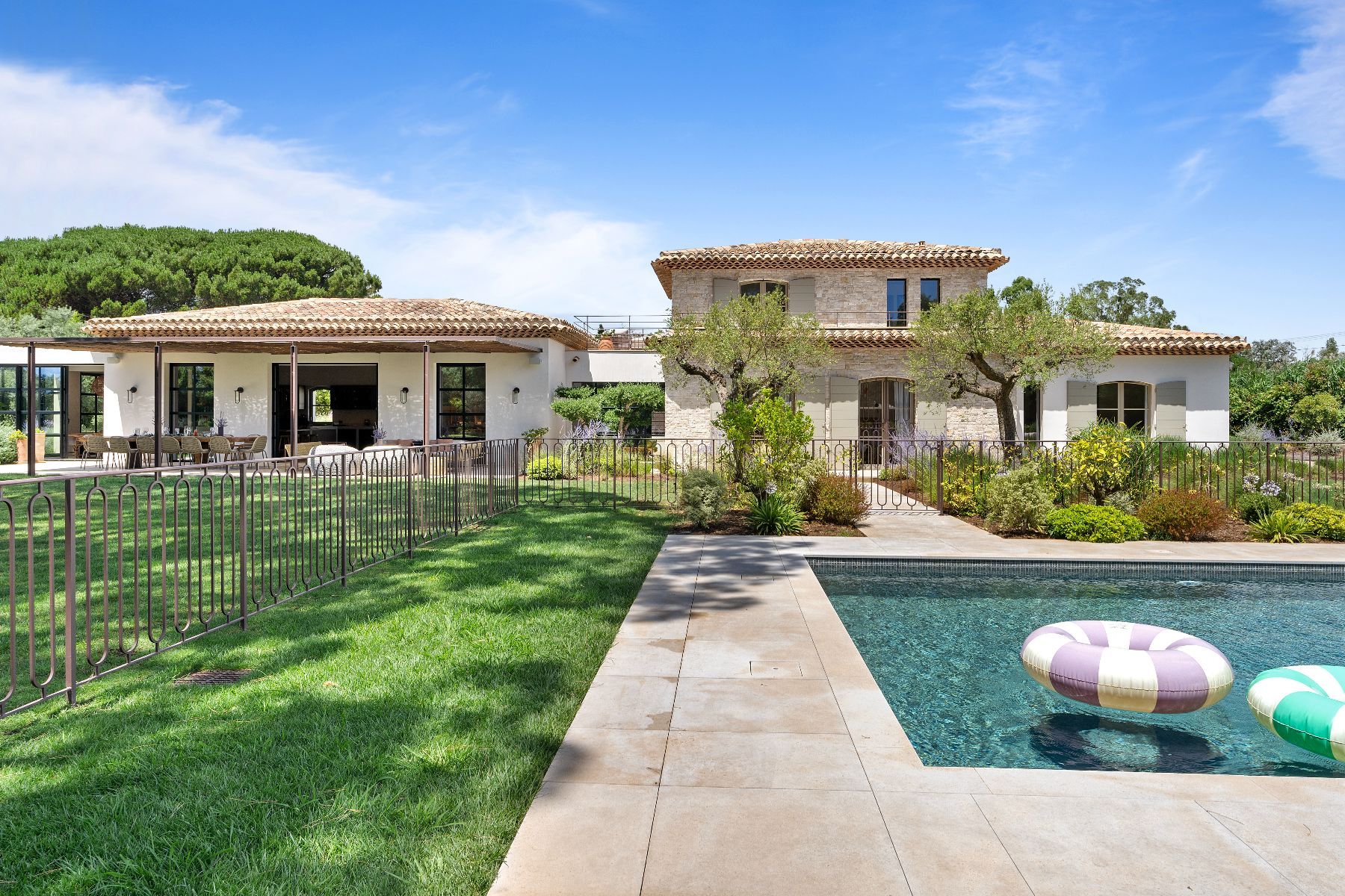 Villa Layon villa photo.