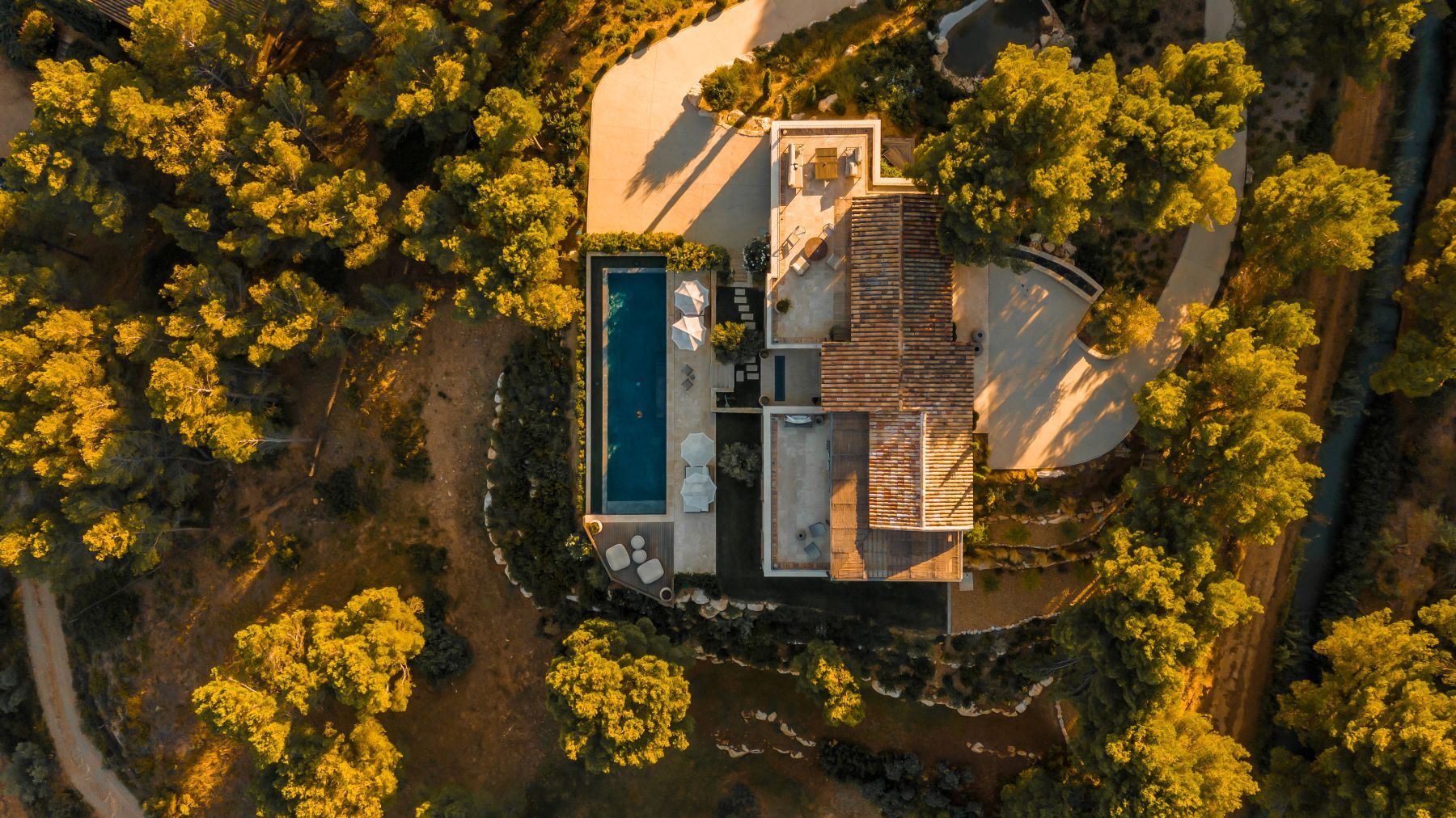 Mas Estello villa photo.