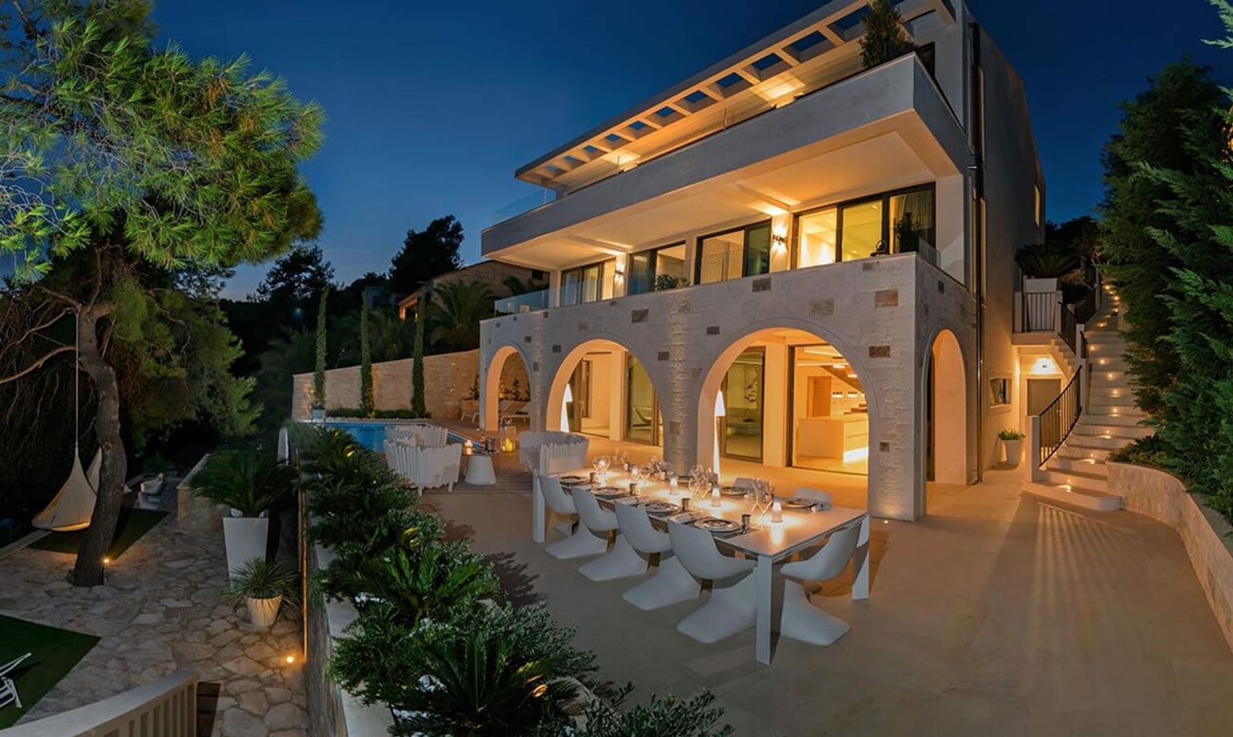 Silvery Moon villa photo.
