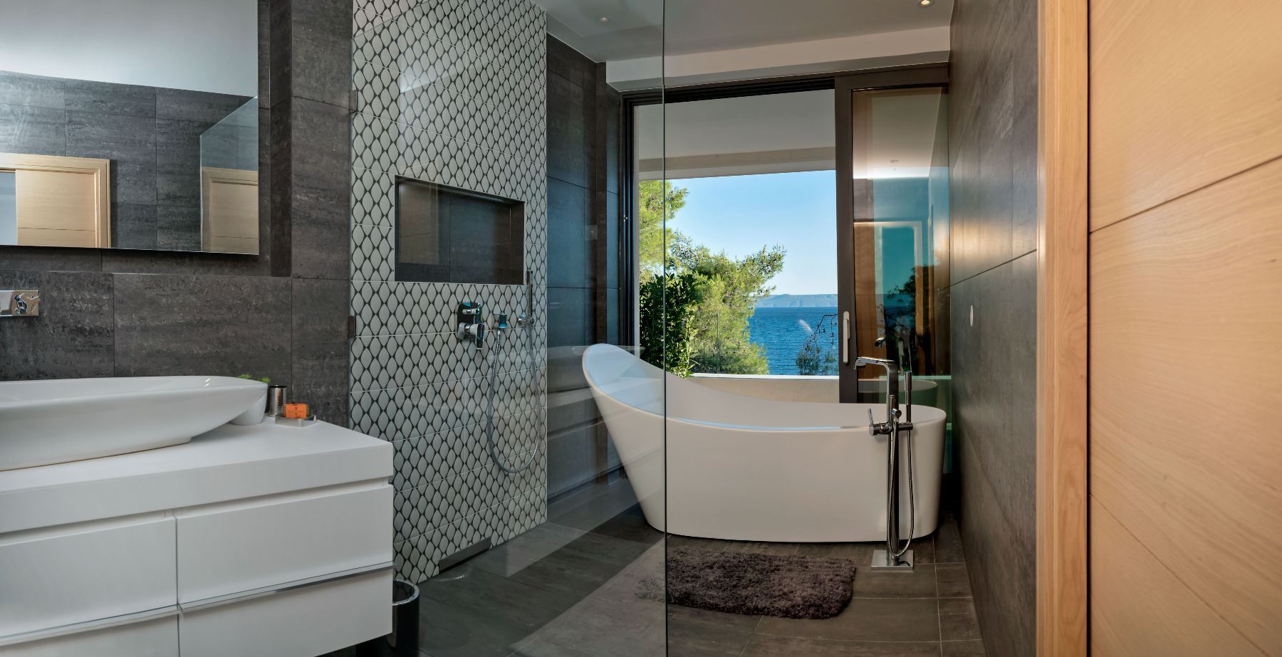 Silvery Moon villa photo.
