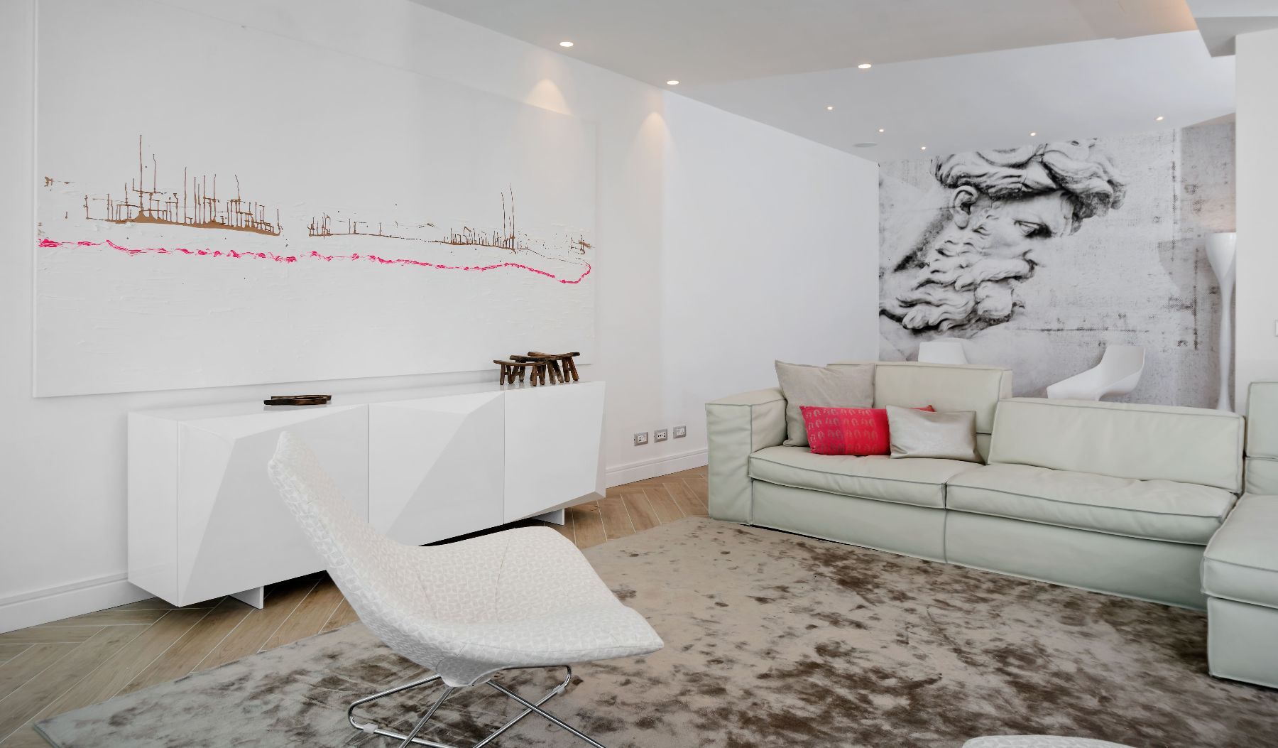 Silvery Moon villa photo.