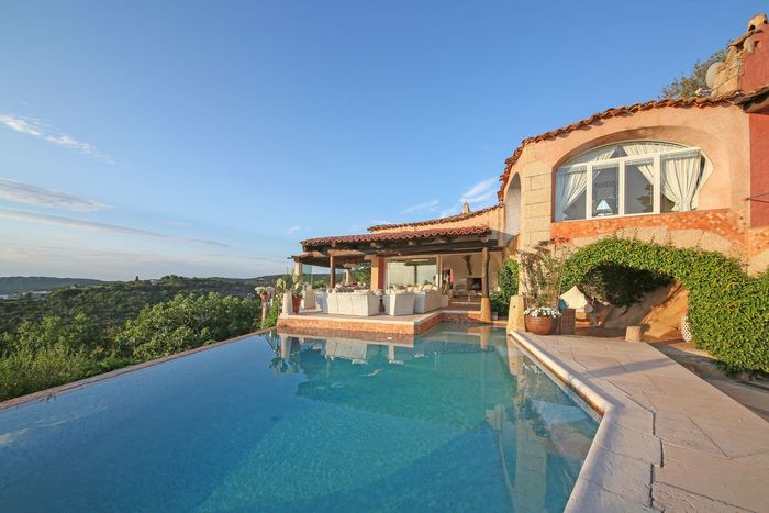 Fiermosa villa photo.