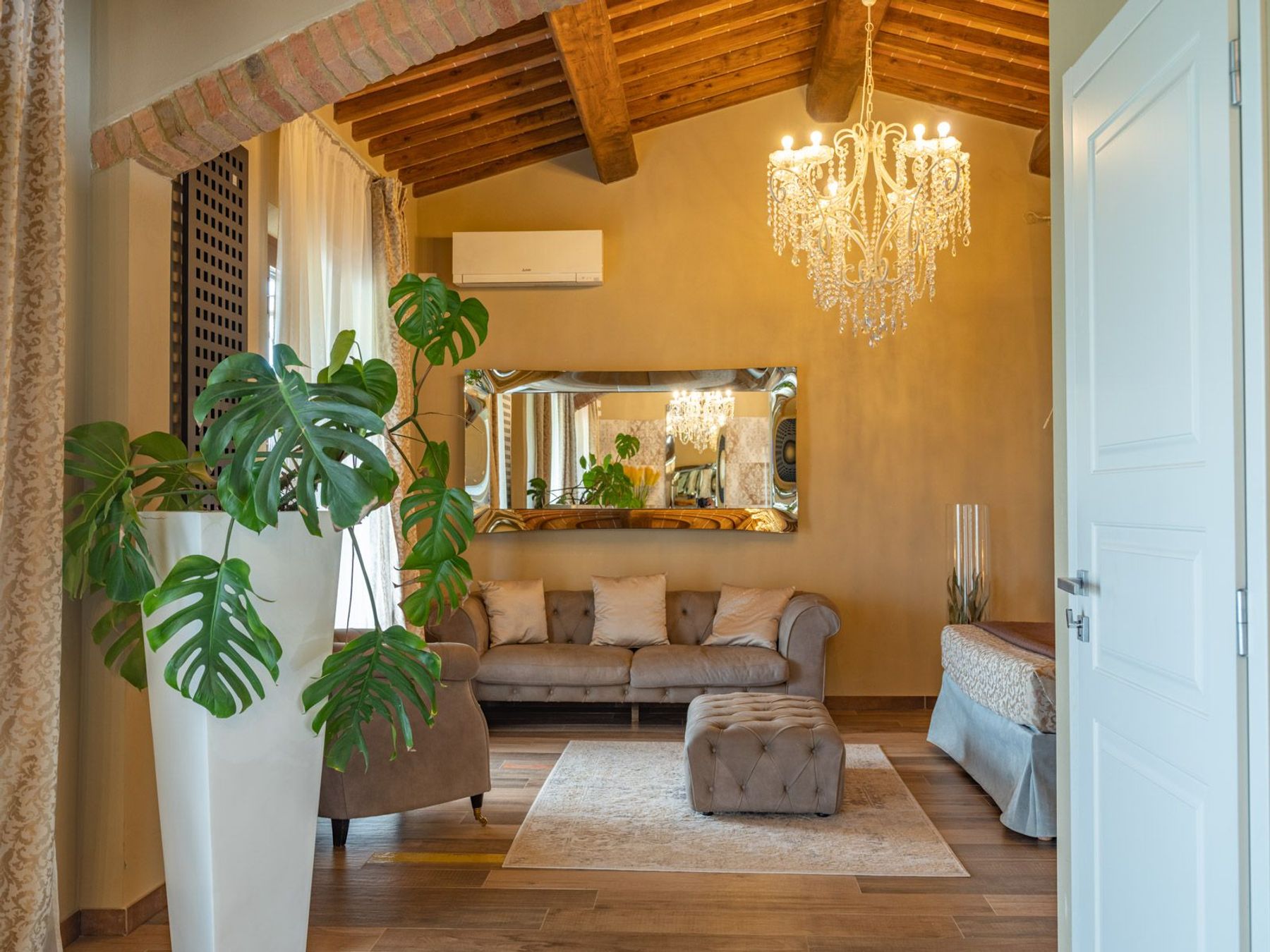 Ardenza villa photo.