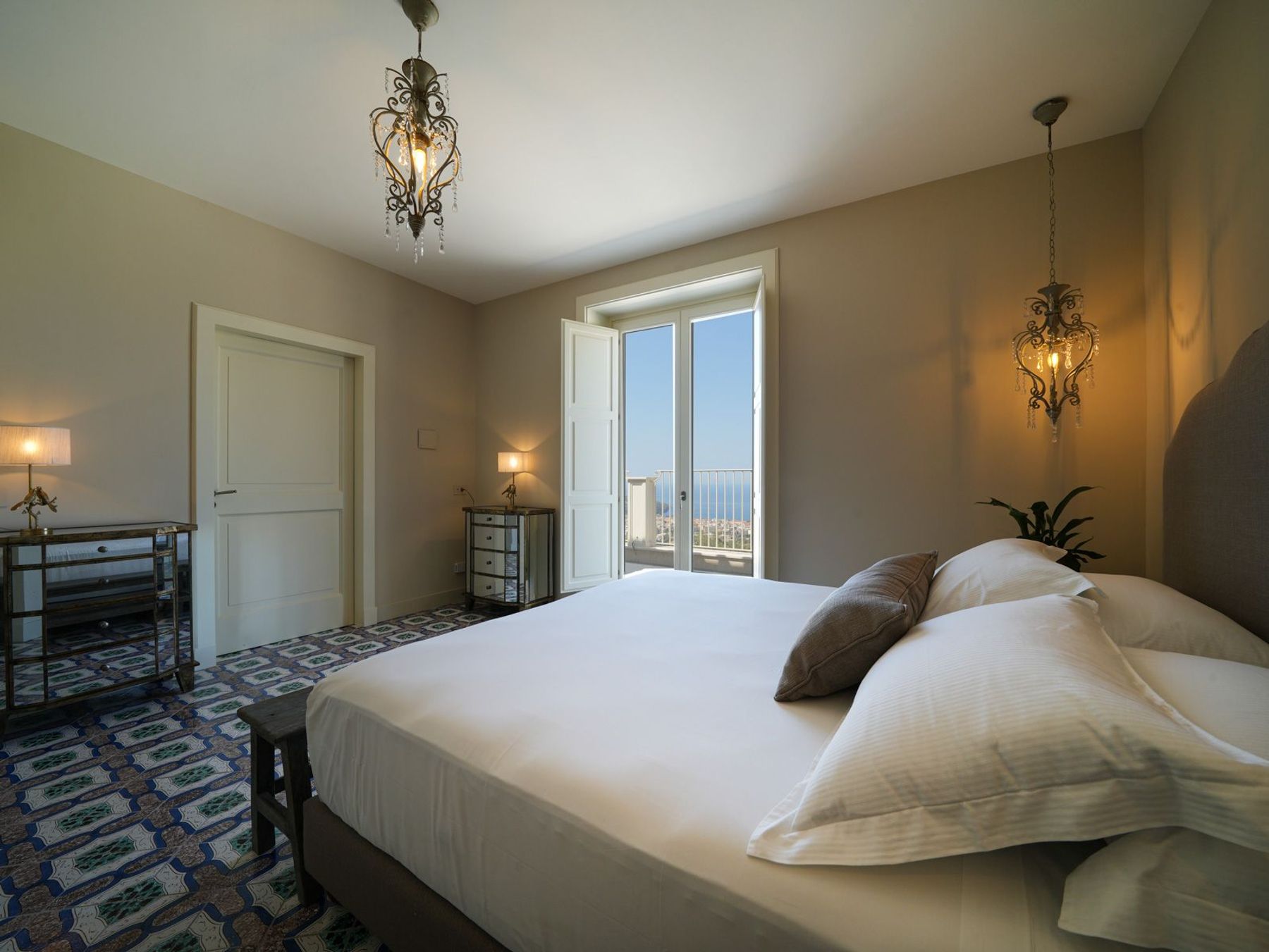 Realma villa photo.