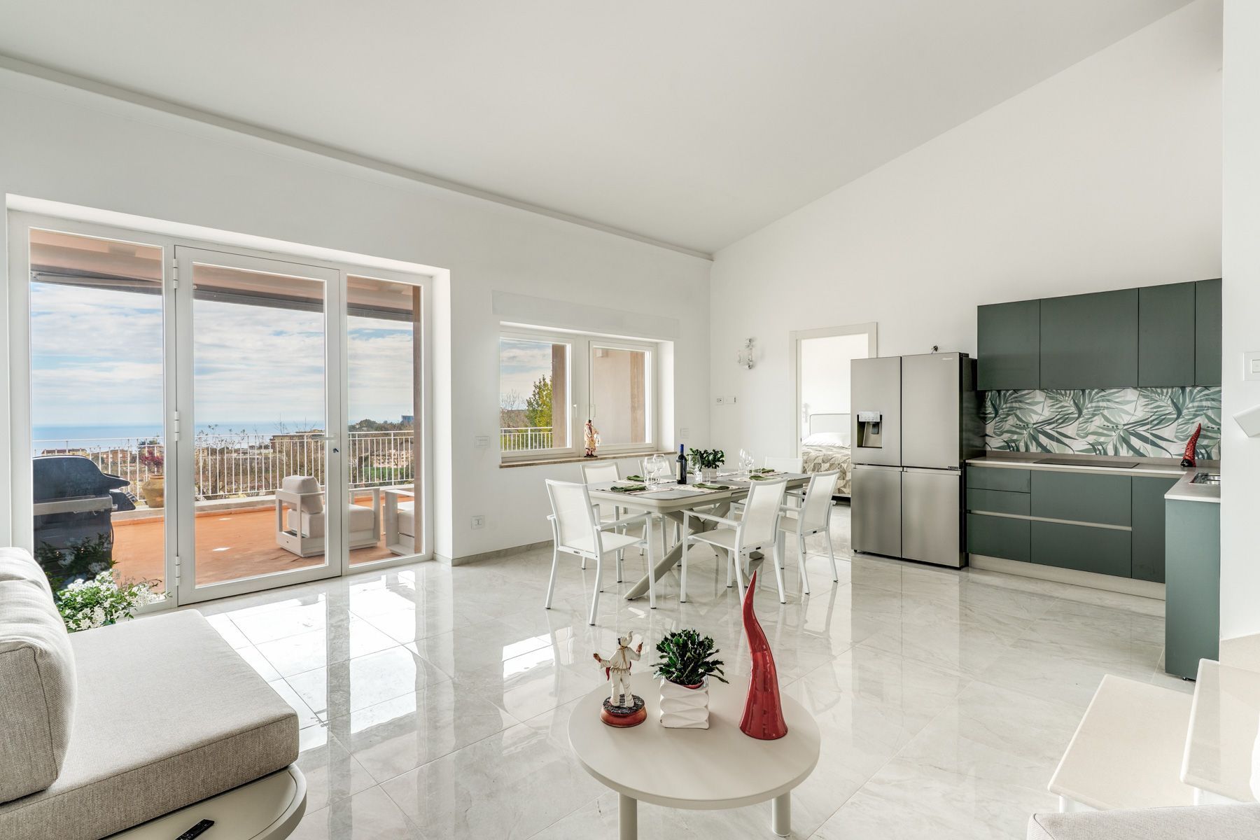 Megamare villa photo.