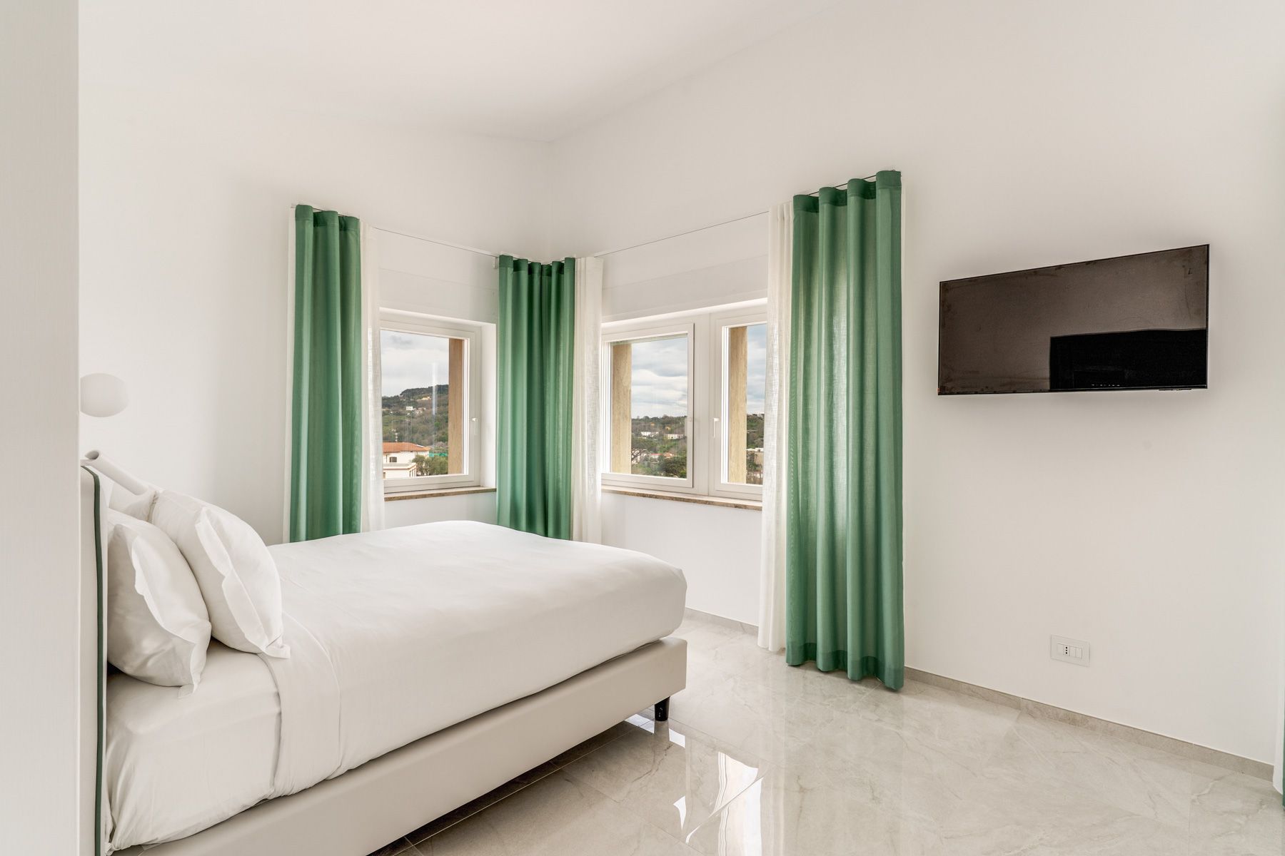 Megamare villa photo.