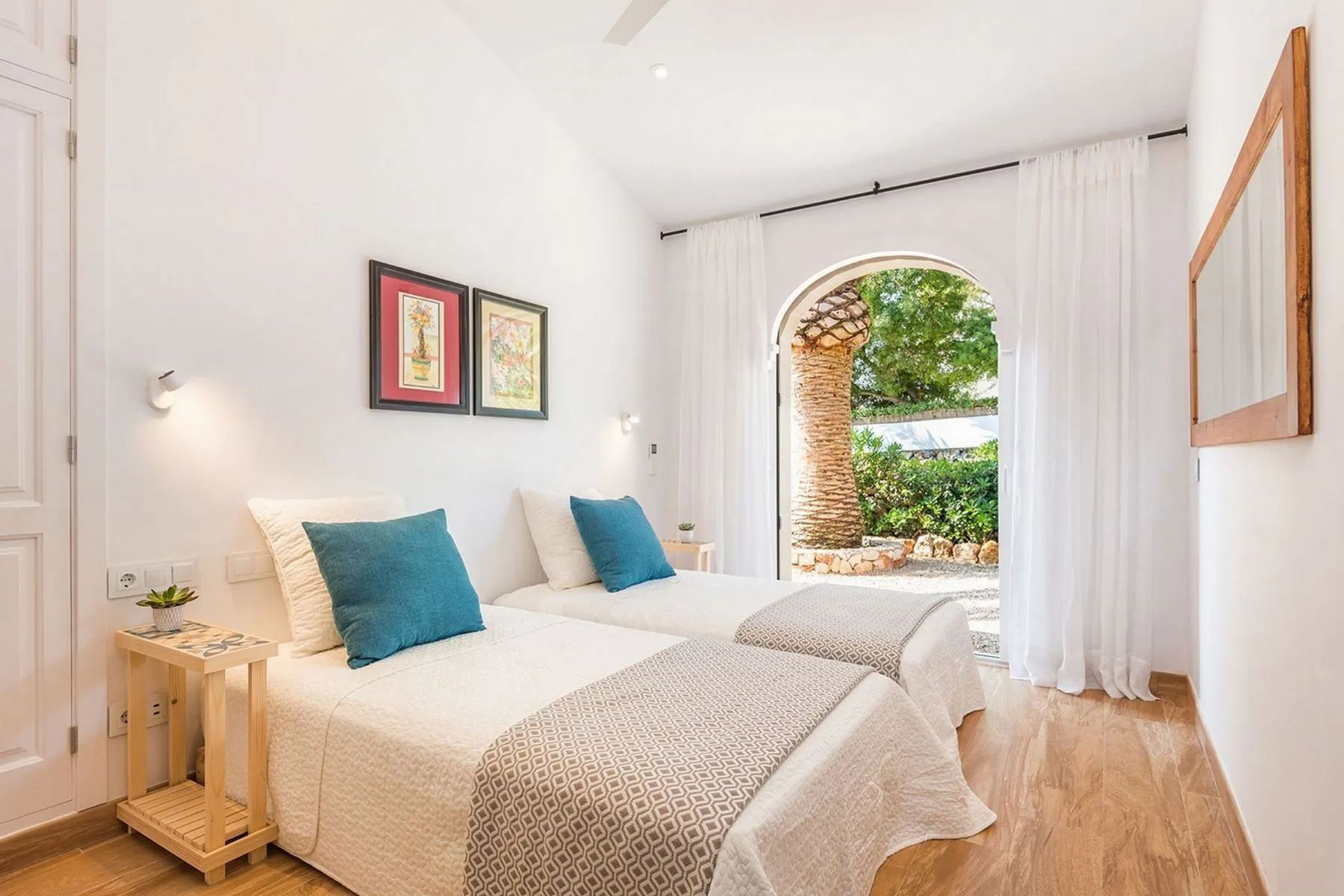 Harbour House villa photo.