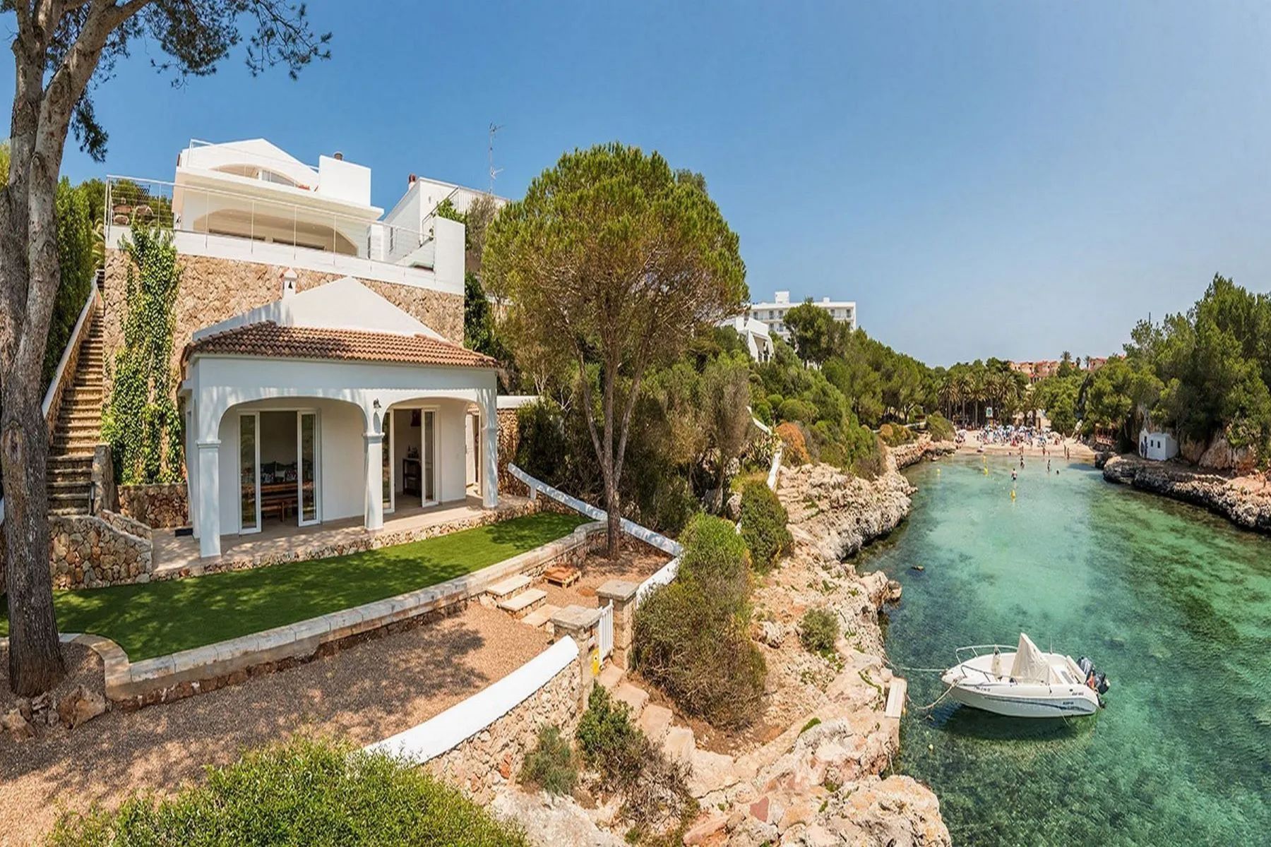 Harbour House villa photo.