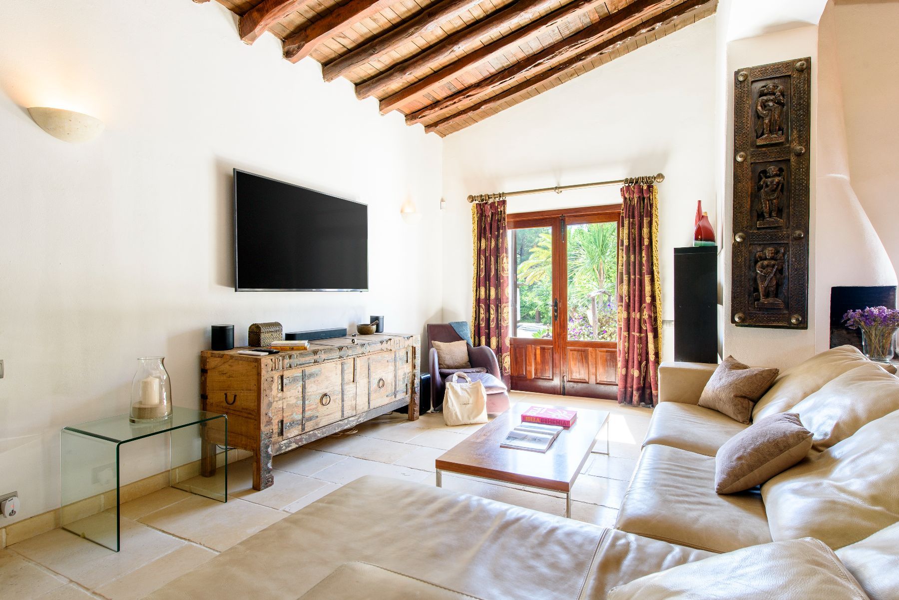 Finca Trouvaille villa photo.