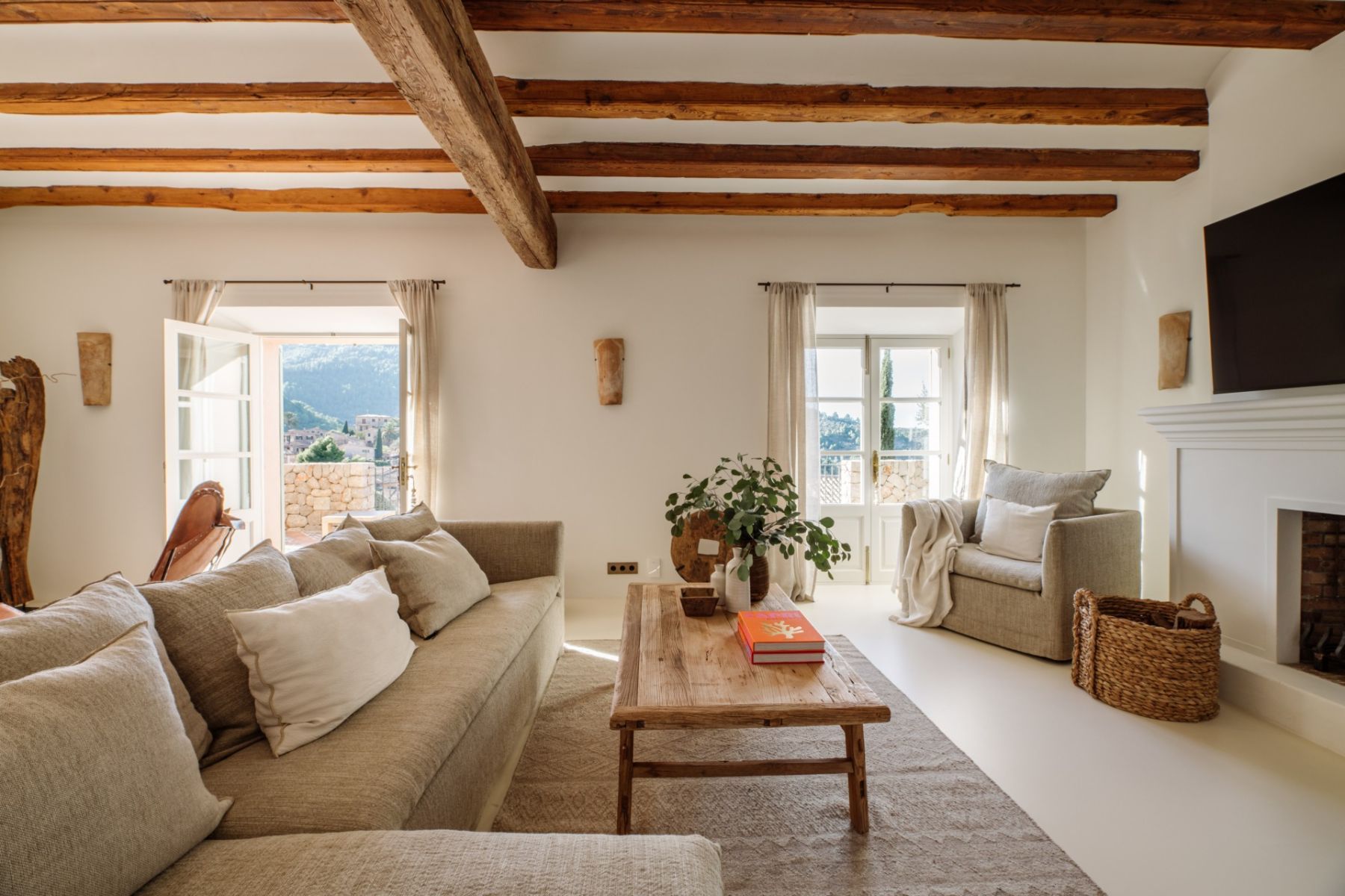 Sa Llupia villa photo.