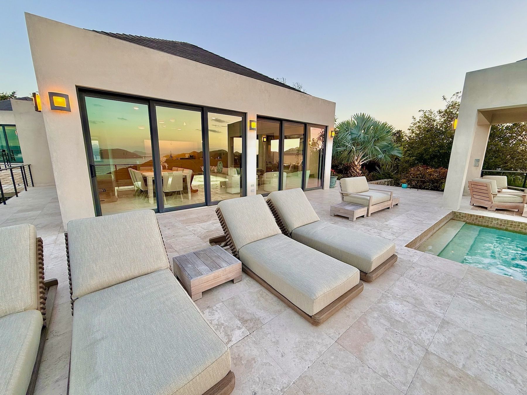 Window To The Sea villa photo.