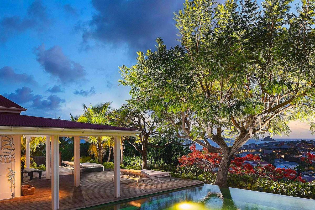 Angelina Villa villa photo.