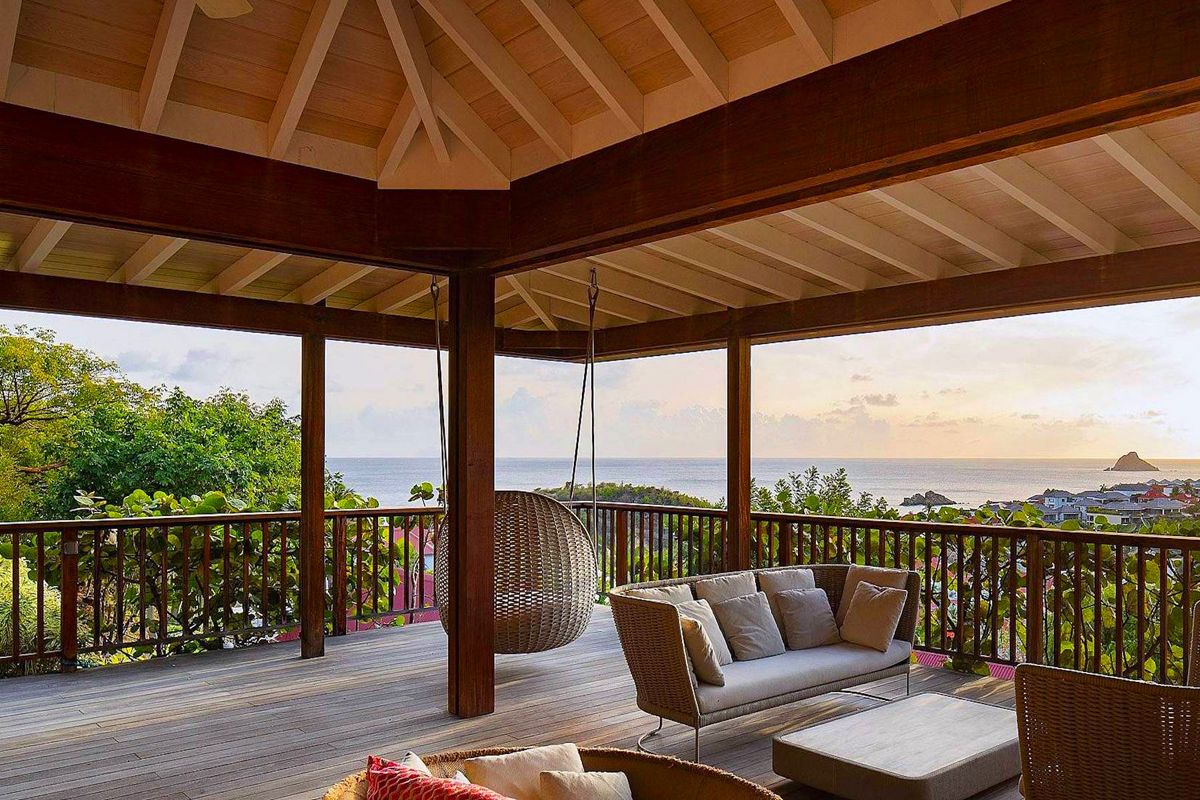 Angelina Villa villa photo.