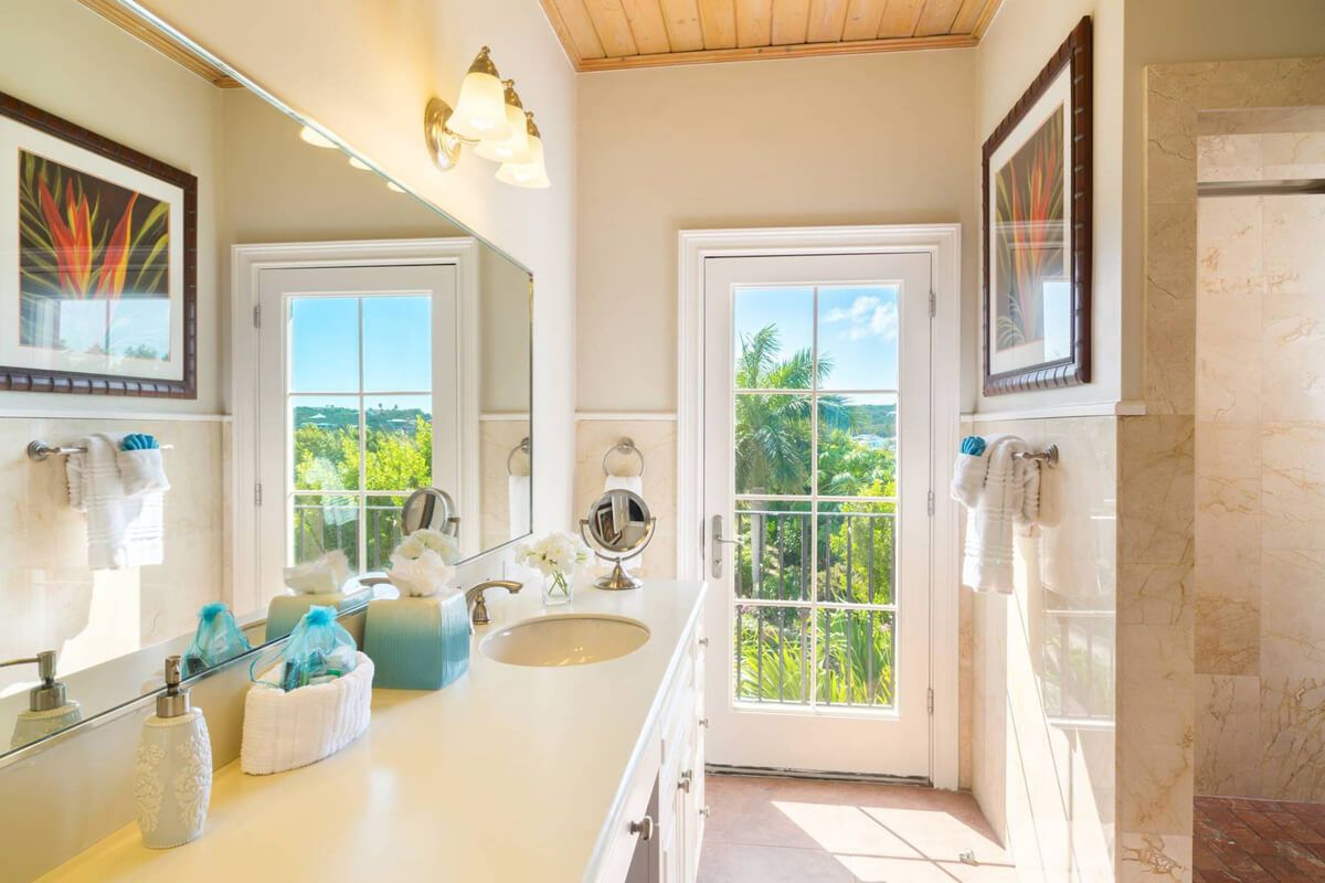 En suite bathroom