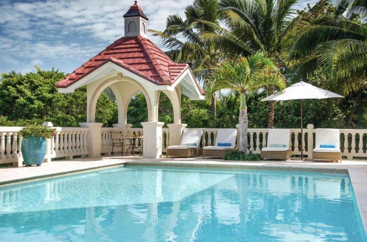 Pool area