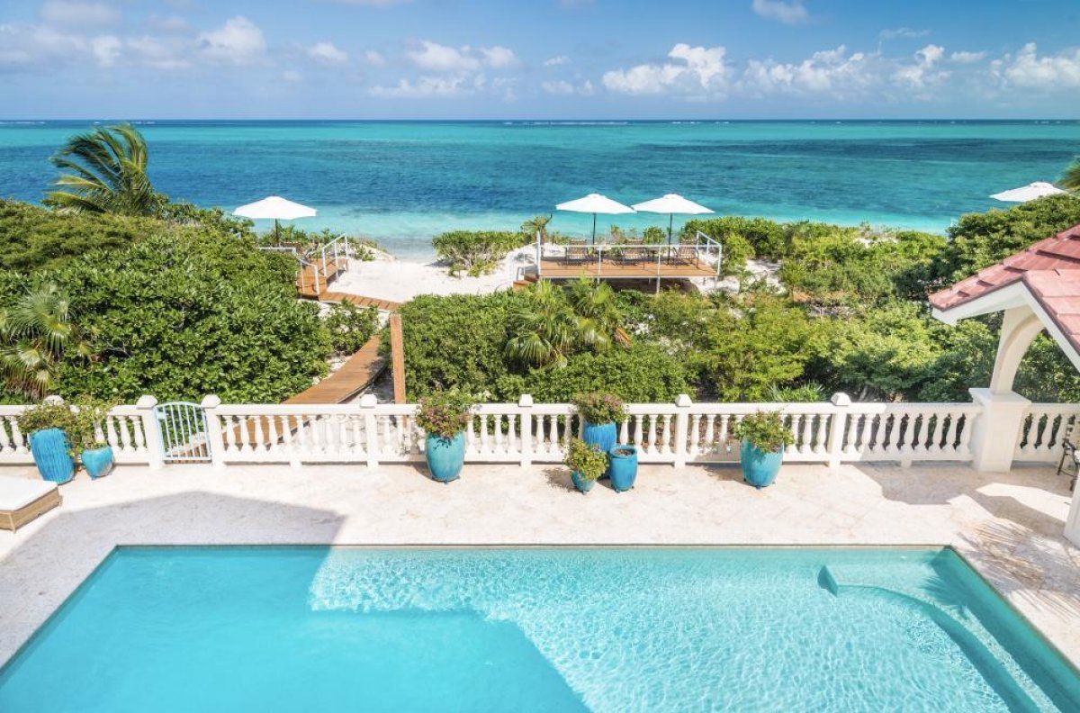 Villa Paprika - great beach views from each bedroom