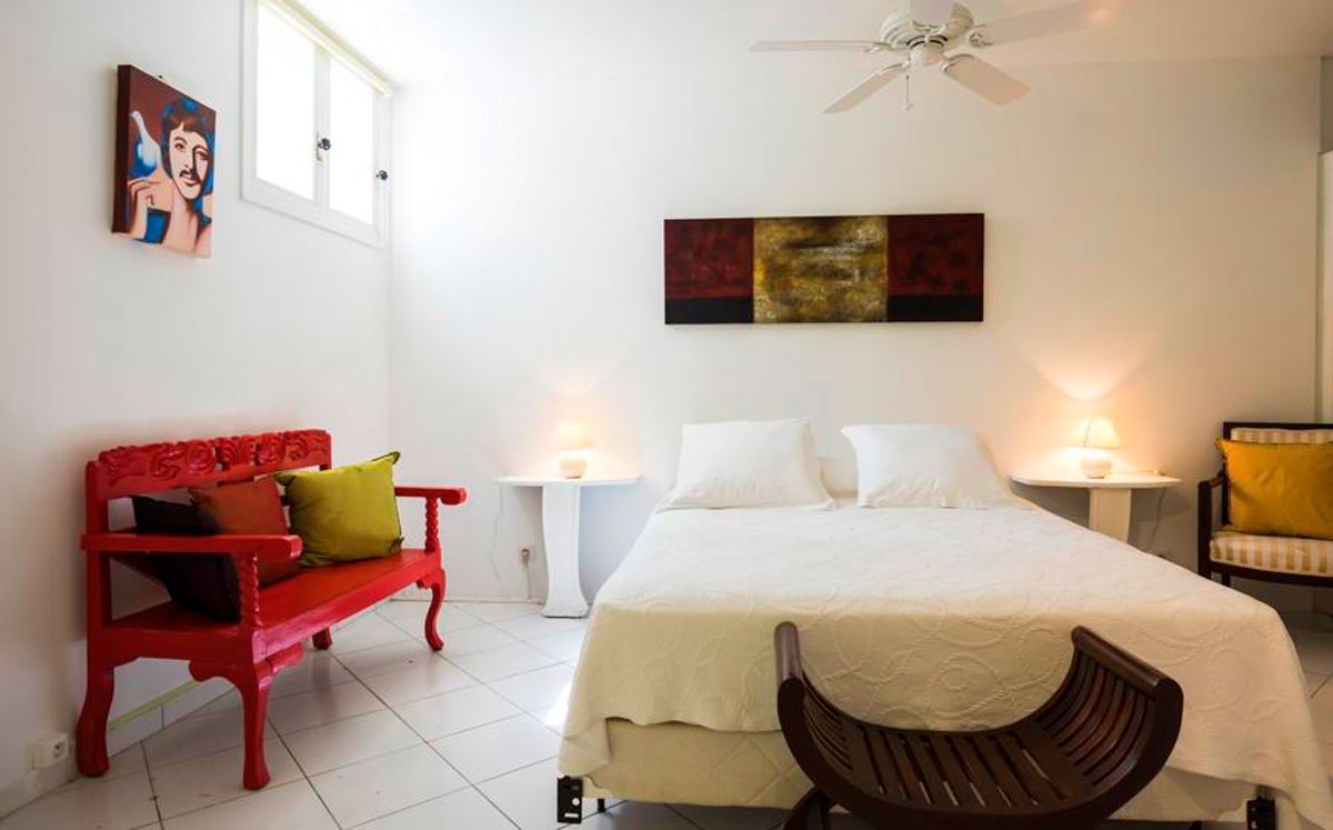 Guest bedroom