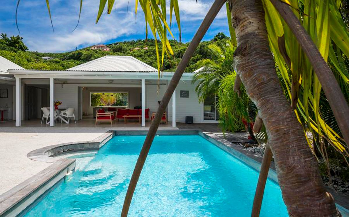 Pool area