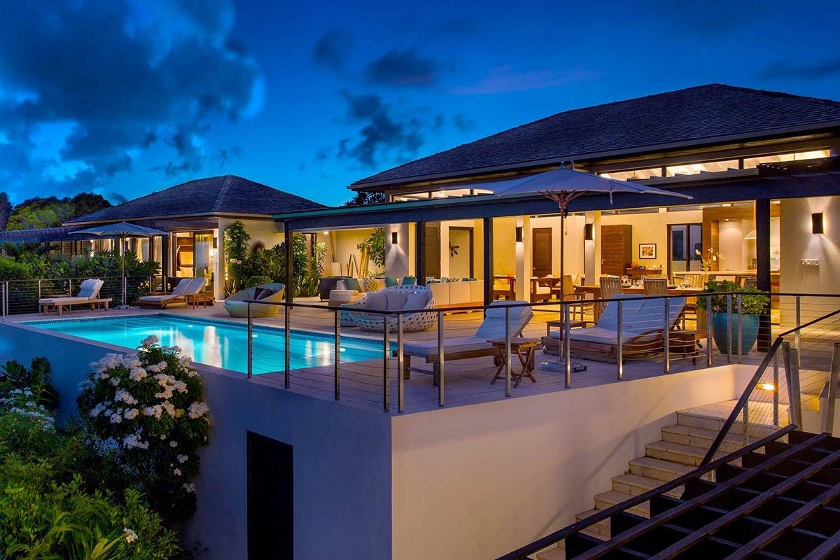 Pool area