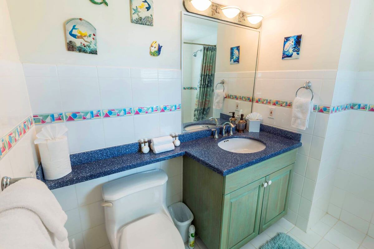 En suite bathroom