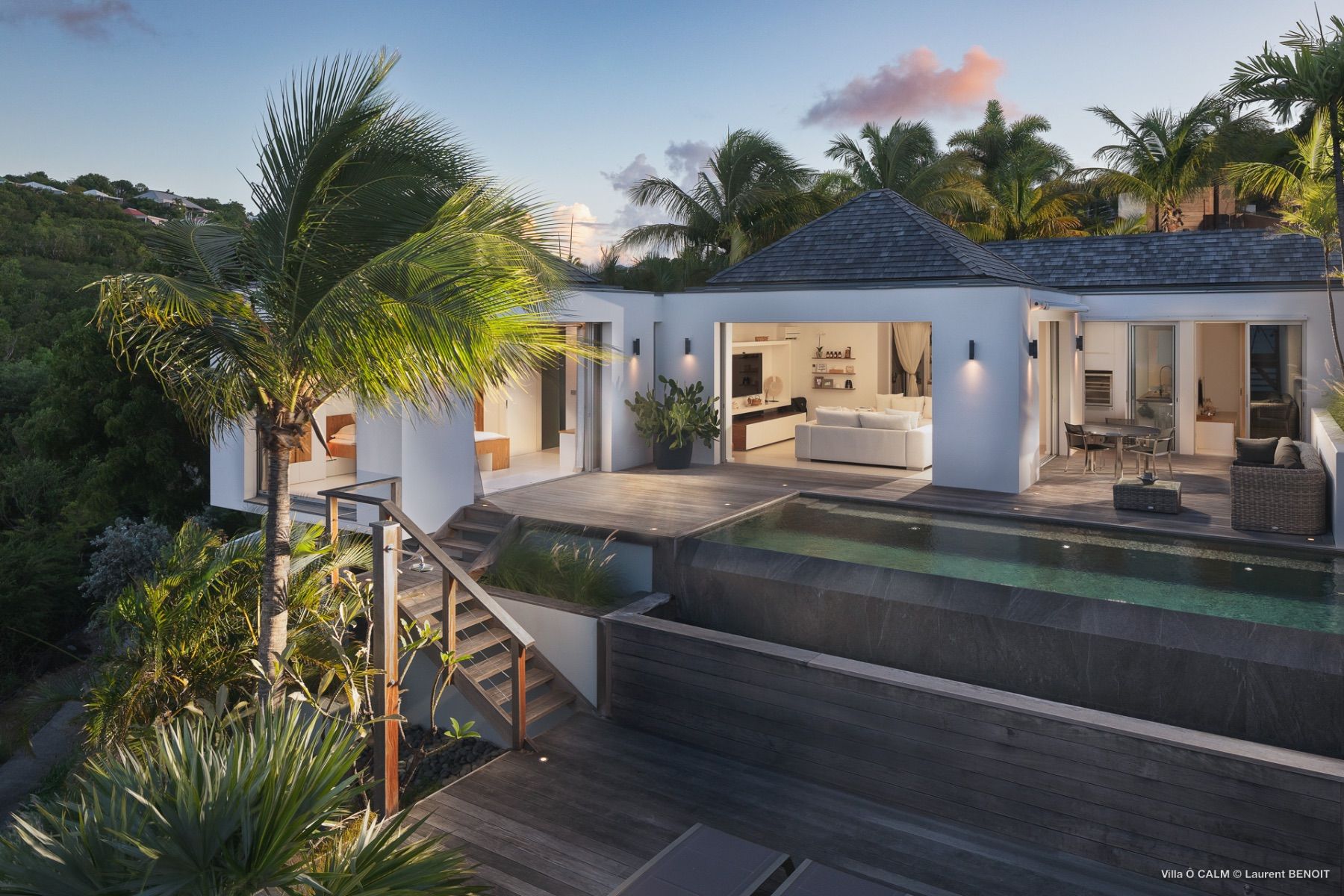 Ocalm Villa villa photo.