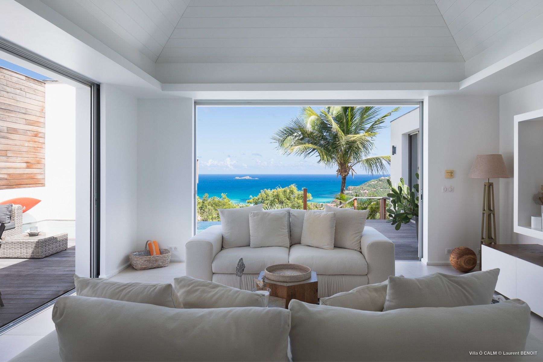 Ocalm Villa villa photo.