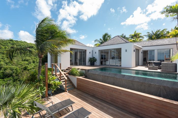 Ocalm Villa villa photo.