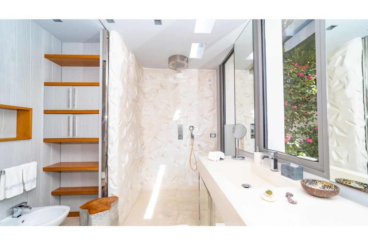 En suite bathroom for bedroom two