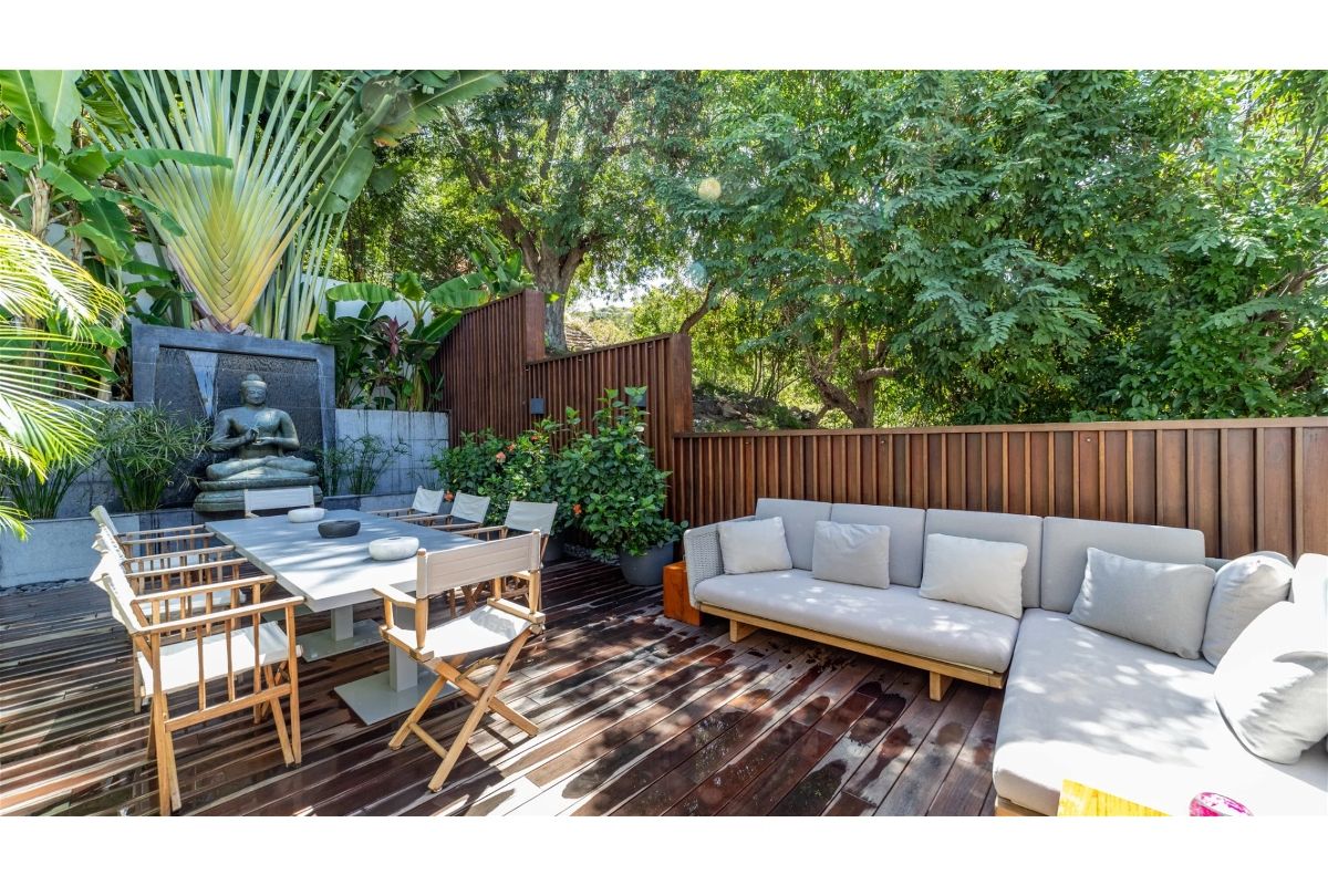 Garden patio for dining and seating