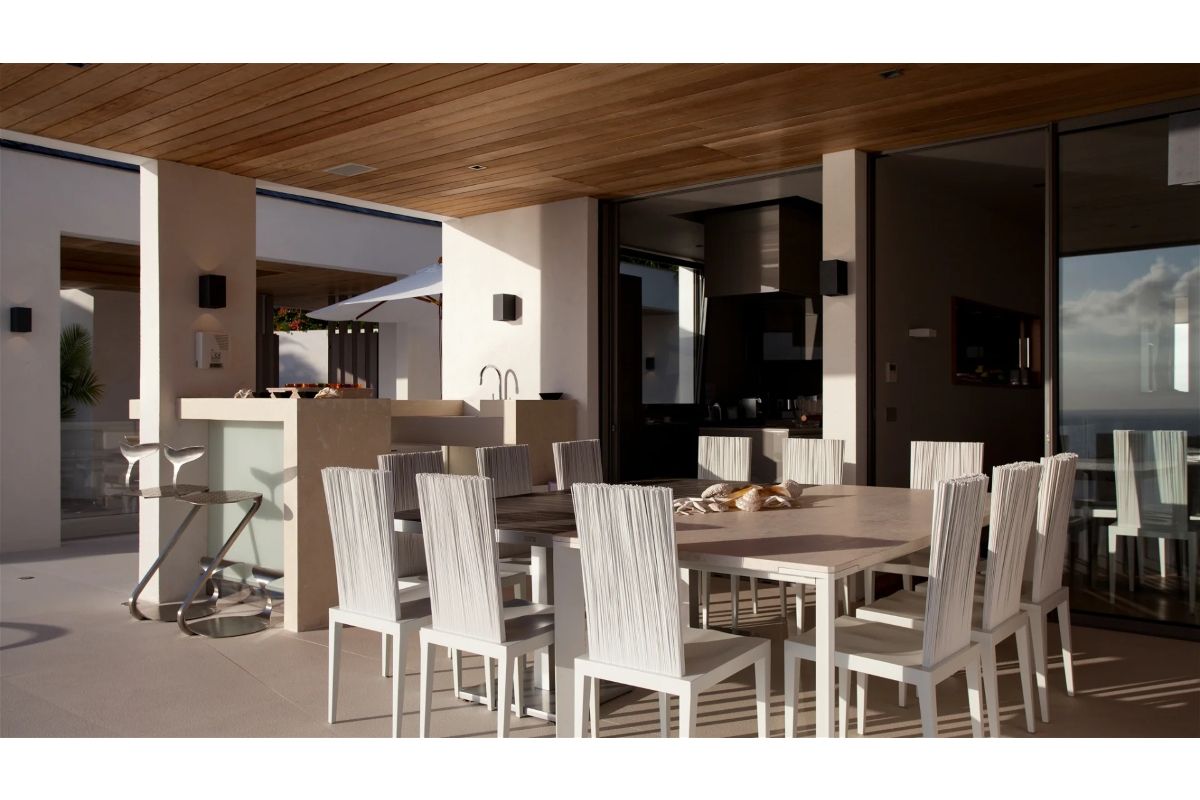 Covered patio dining