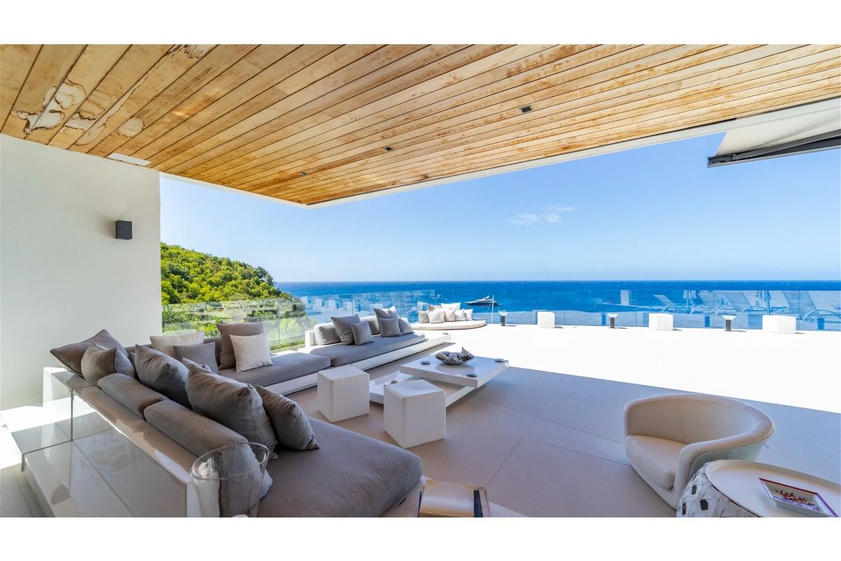 Covered patio living area