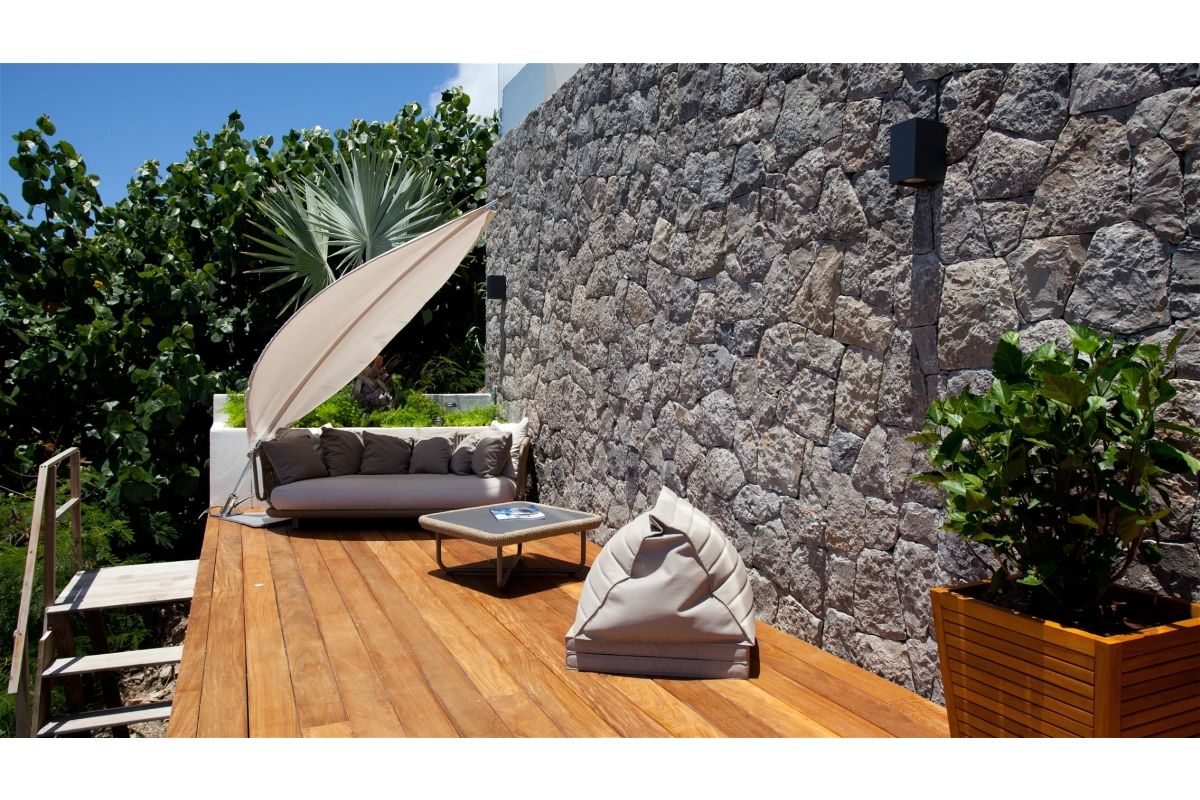 Terrace sun deck