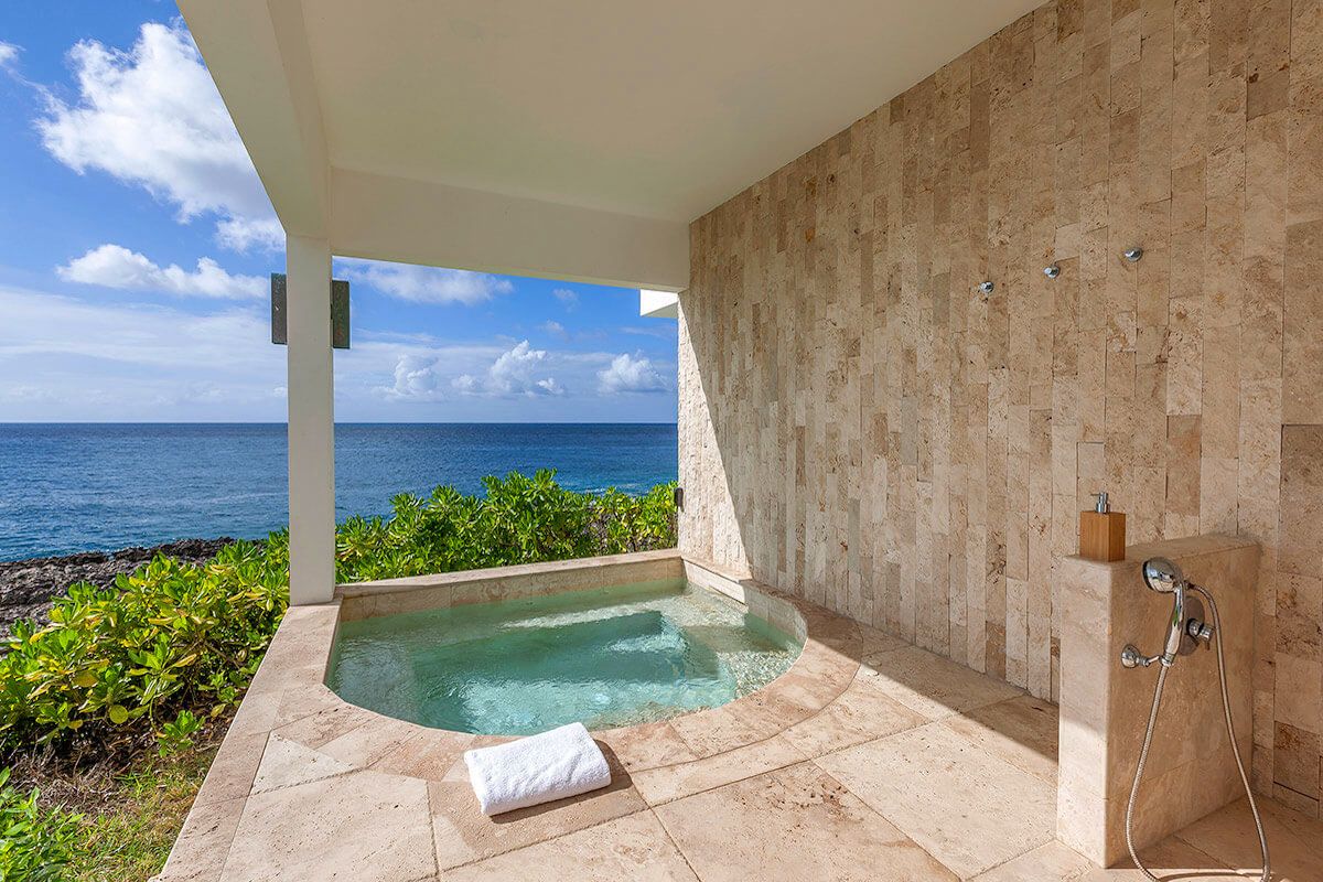 Private hot tub