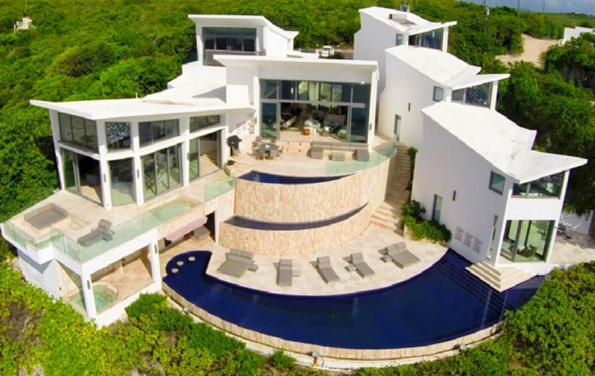 Aerial view of Kishti Villa on Blackgarden