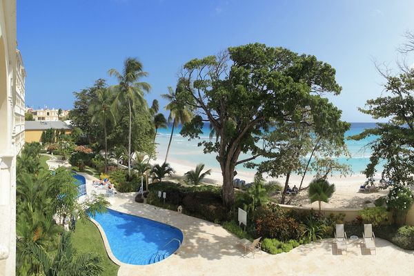 The pool and view of the ocean from Sapphire Beach