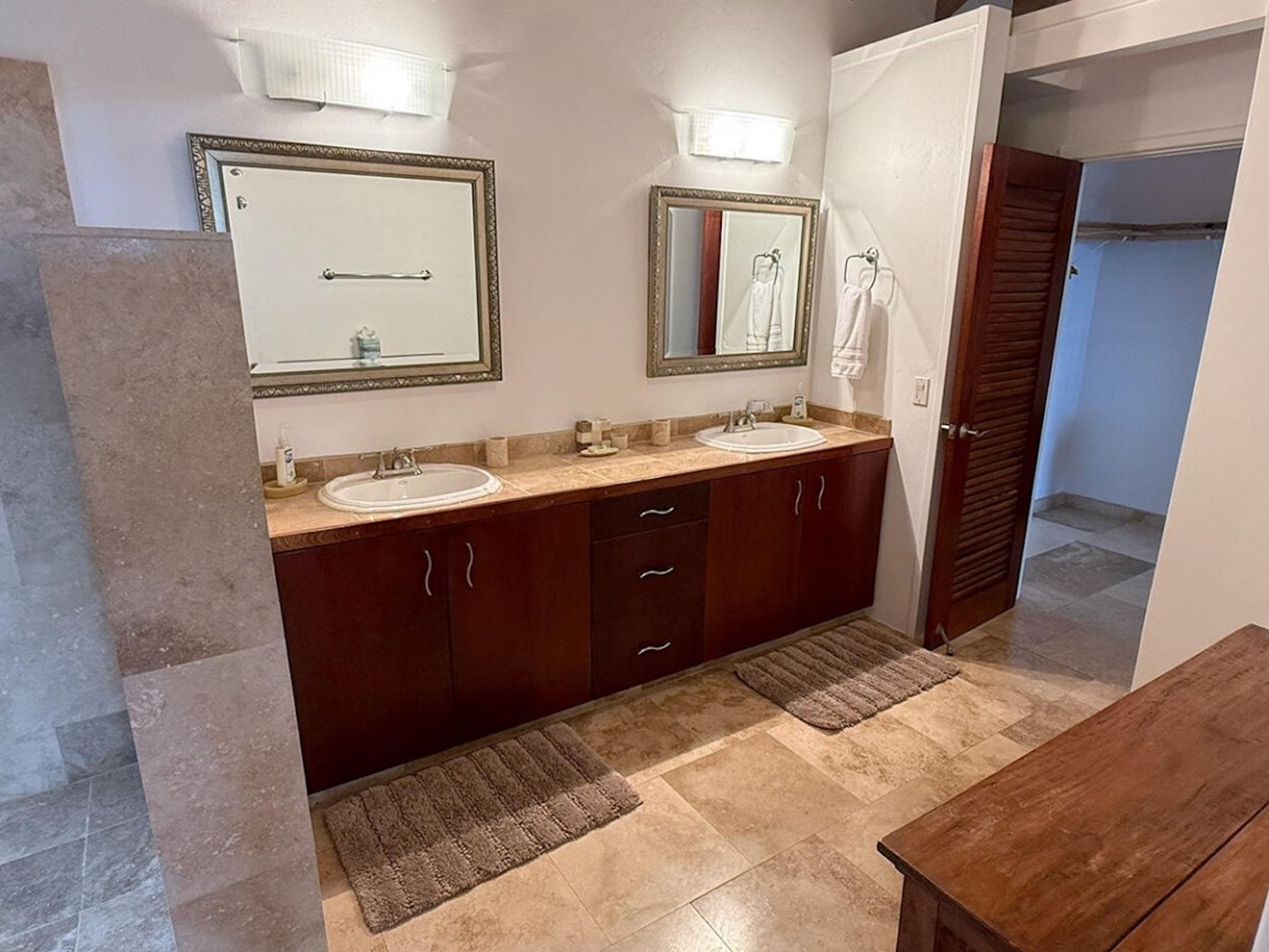 Summerwind Villa villa photo.