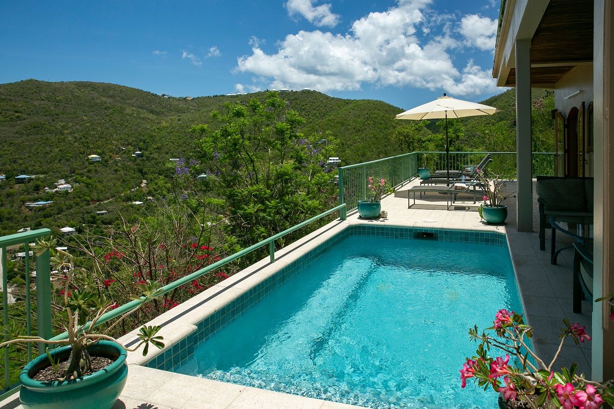Croix Vista Villa villa photo.
