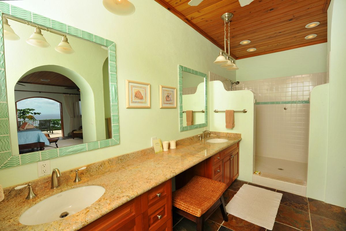 En suite bathroom