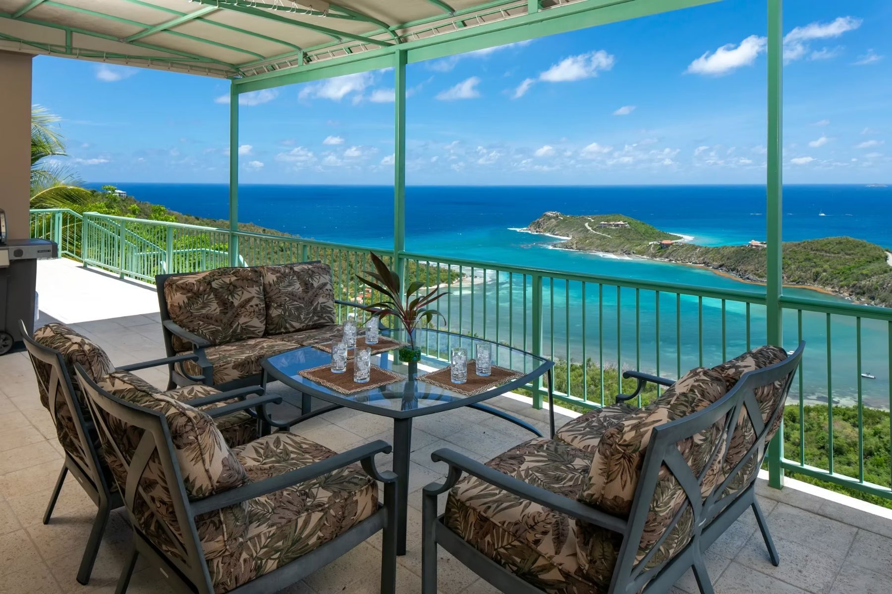 Croix Vista Villa villa photo.