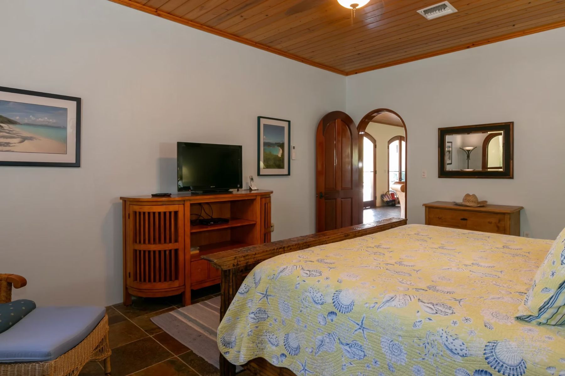 Croix Vista Villa villa photo.
