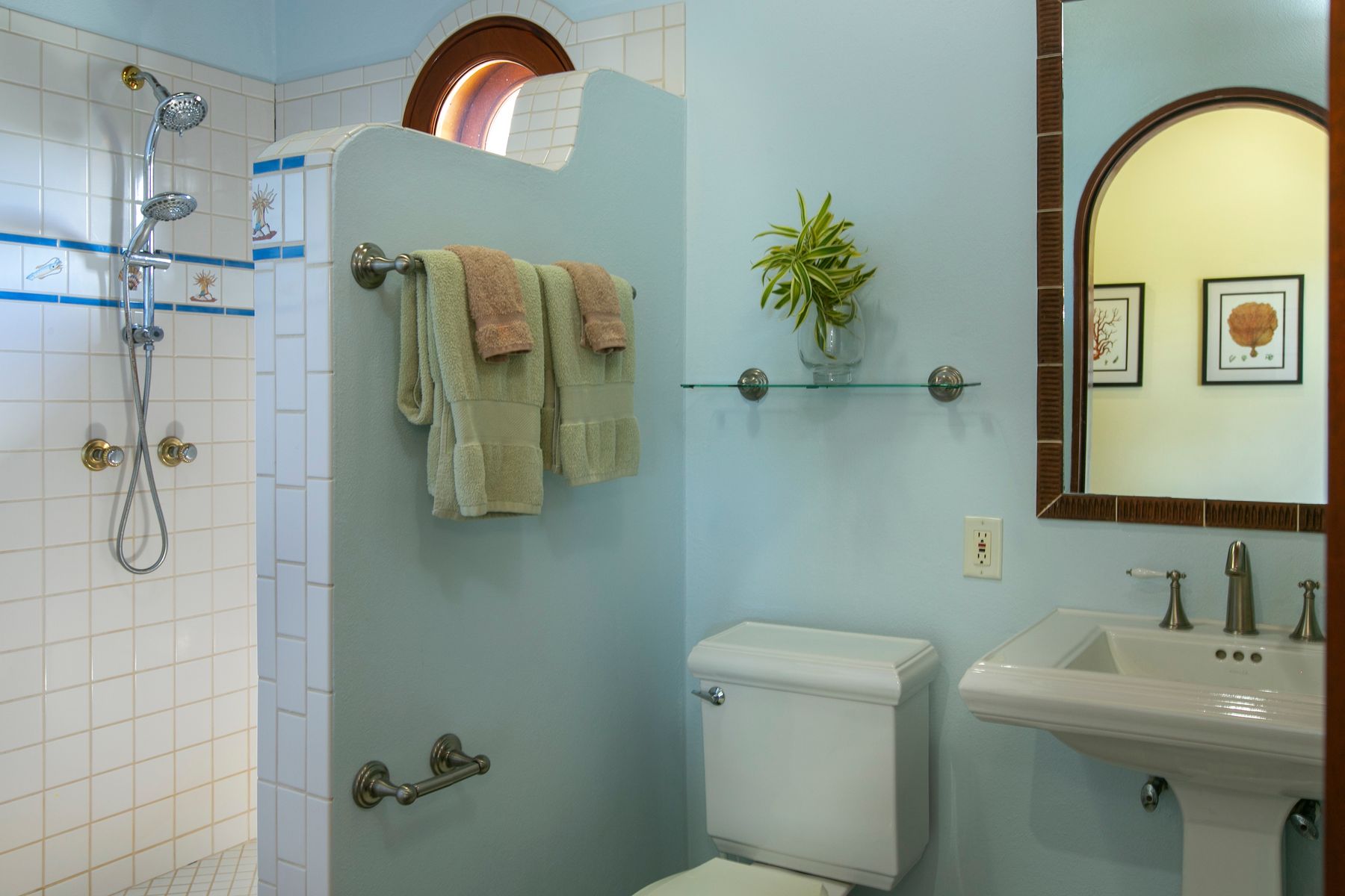 En suite bathroom