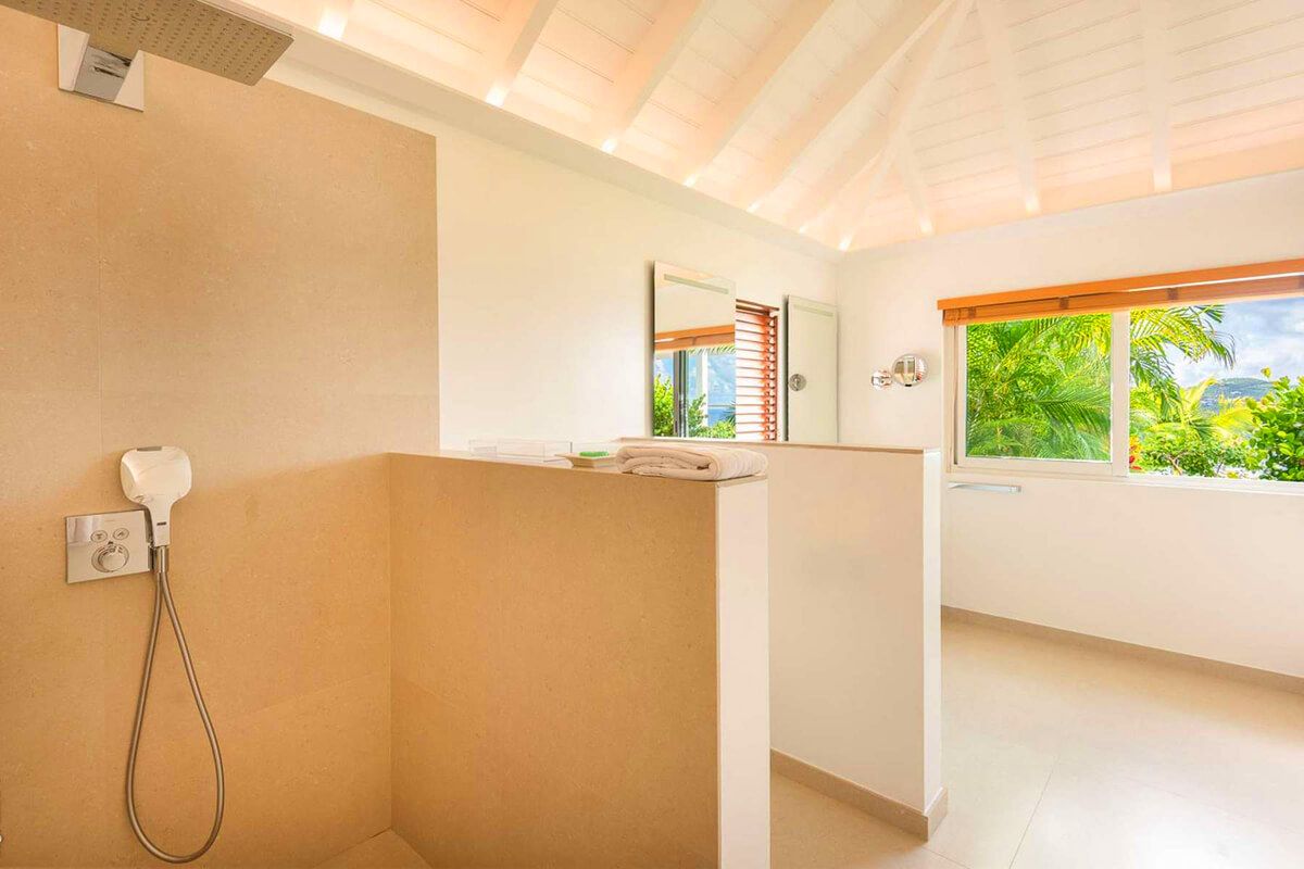 En suite bathroom