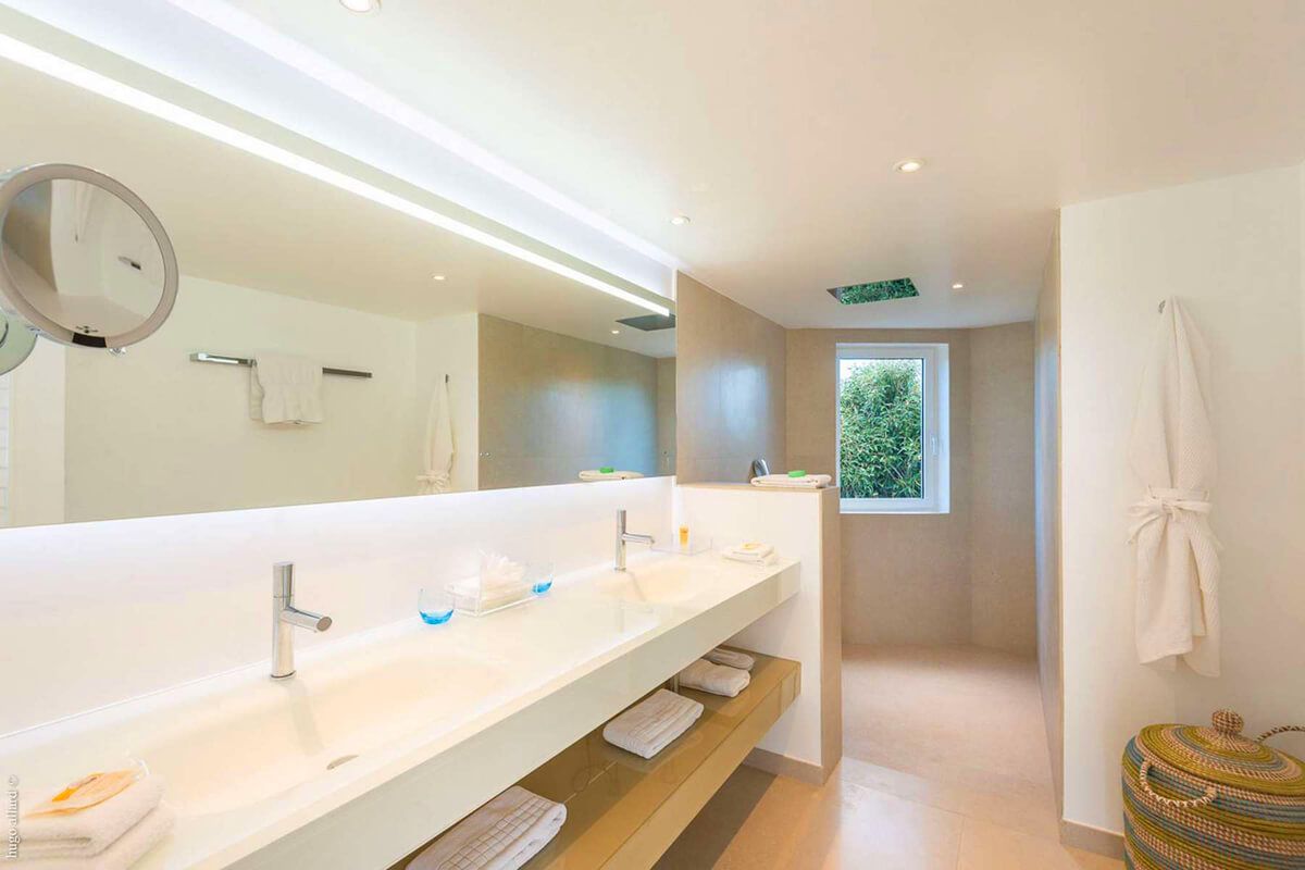 En suite bathroom