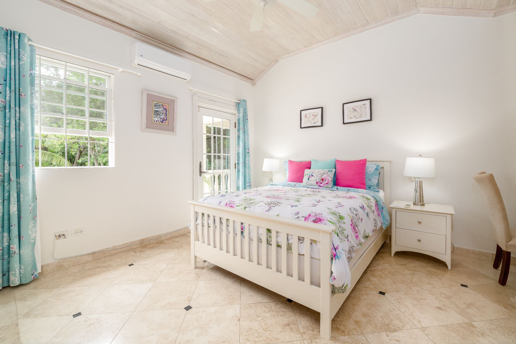 Amberley House villa photo.